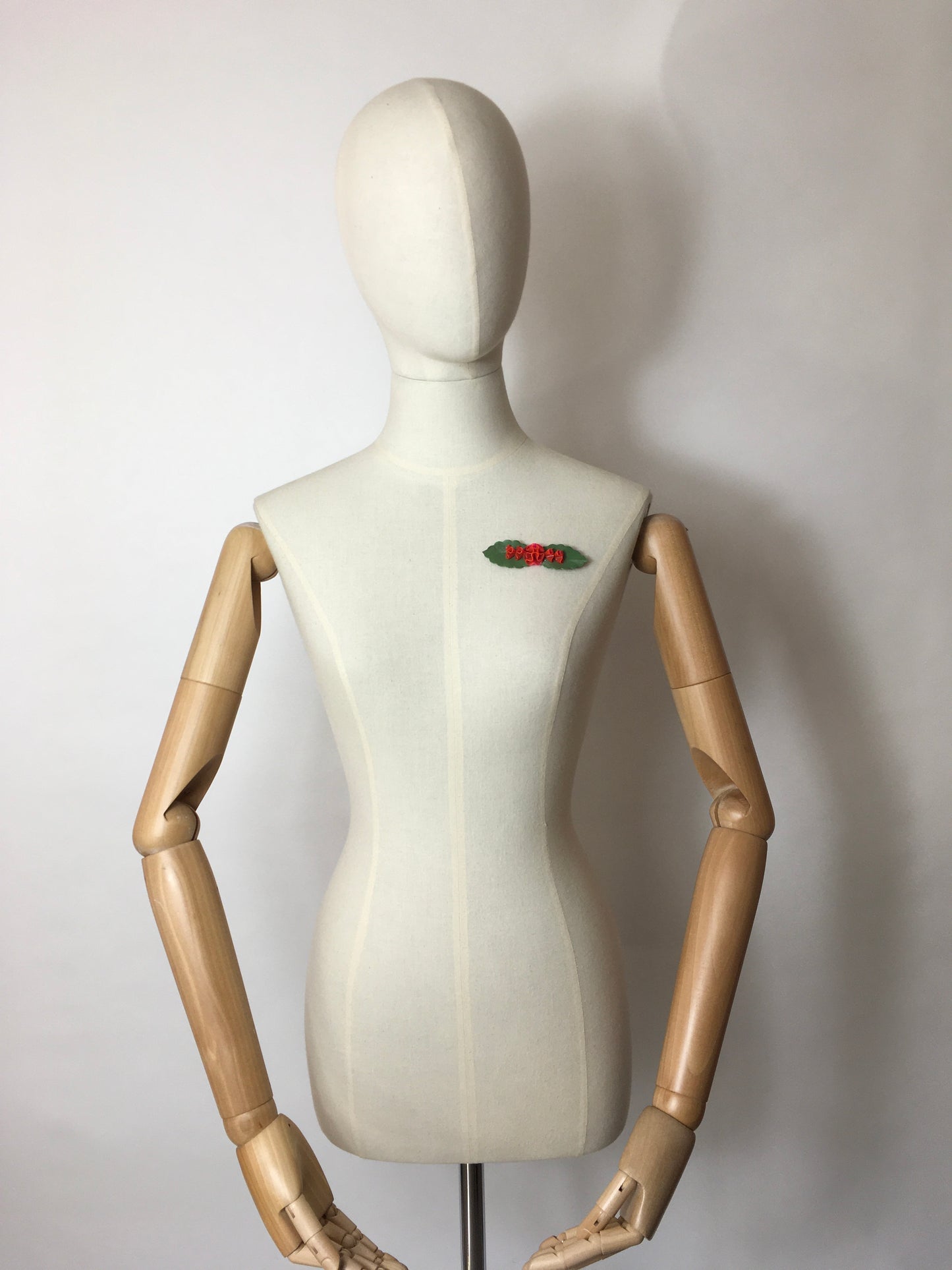 Original 1940’s Wartime Plastic Brooch - Green leaf with shaped red flowers