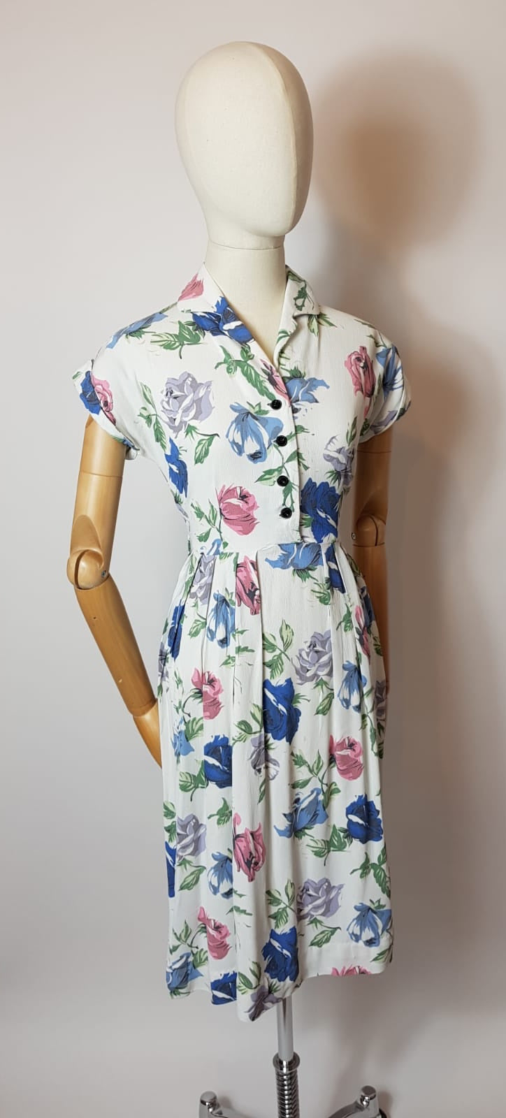 Original 1940’s Darling St. Michael Day Dress - In. A Pretty Pastel Colour Palette