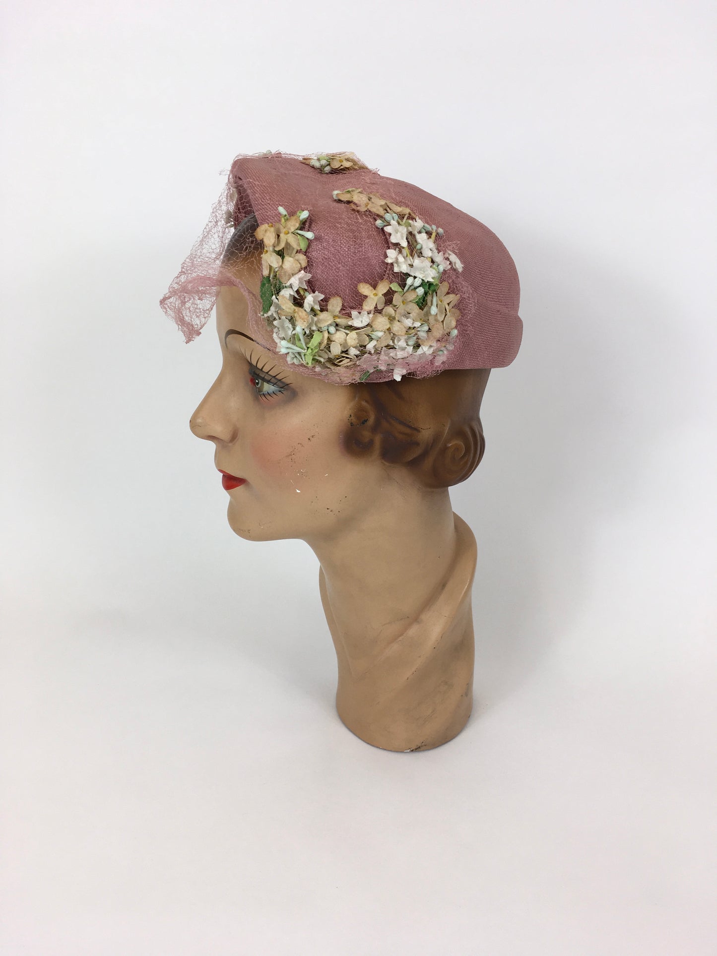 Original 1940’s Darling Powdered Rose Pink Hat - With Veiling and Beautiful Millinery Flower Embellishments