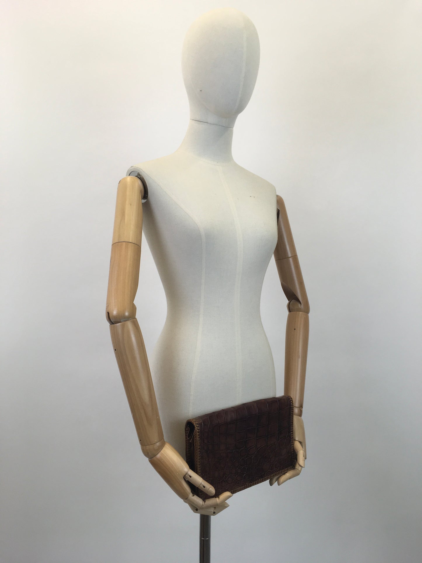 Original 1930's Classic Leather Clutch Handbag - With Handy Internal Compartments