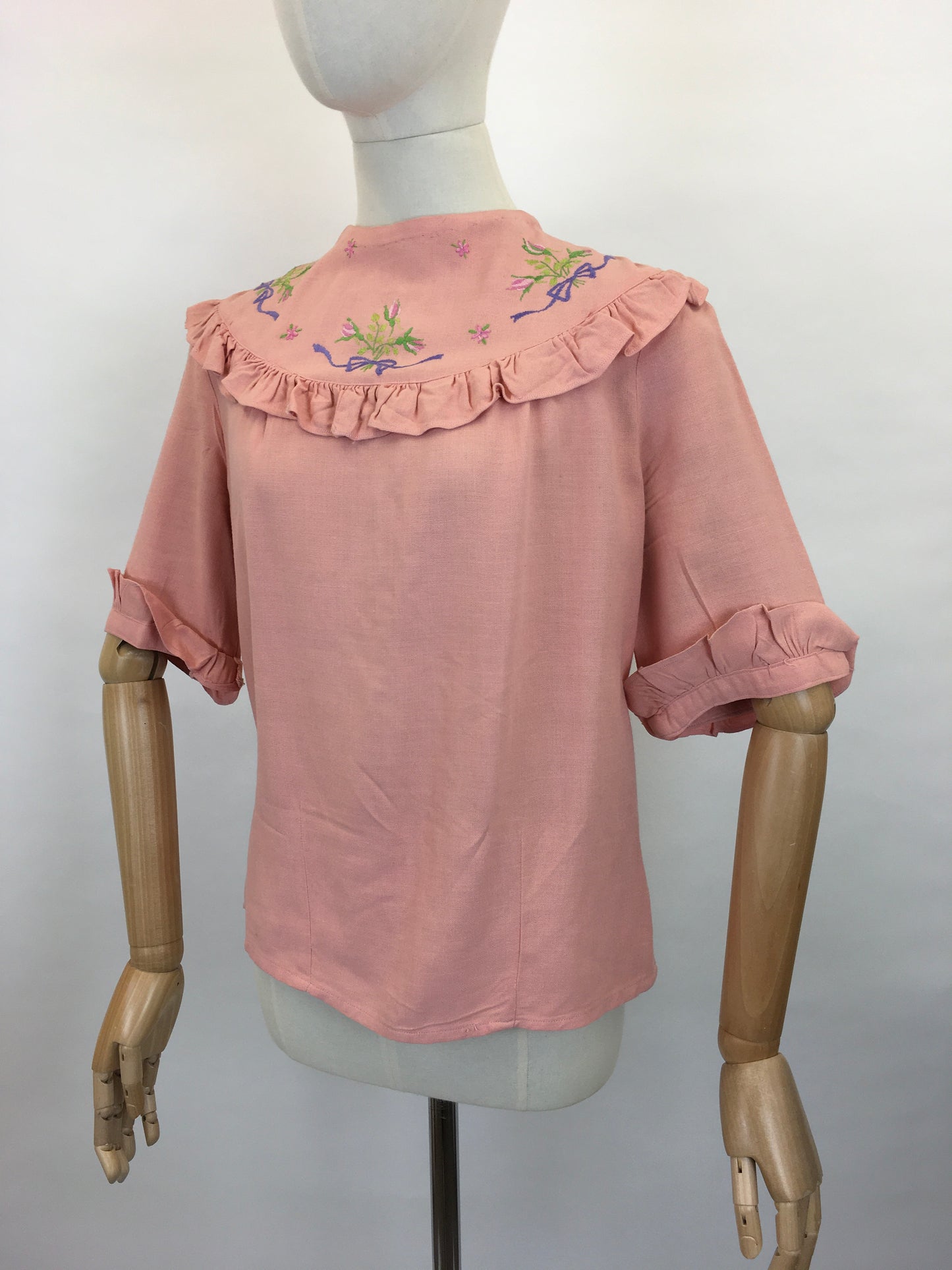Original 1940s Linen Blouse - In A Beautiful Rose Pink with Floral Embroidery and Pleated Edge