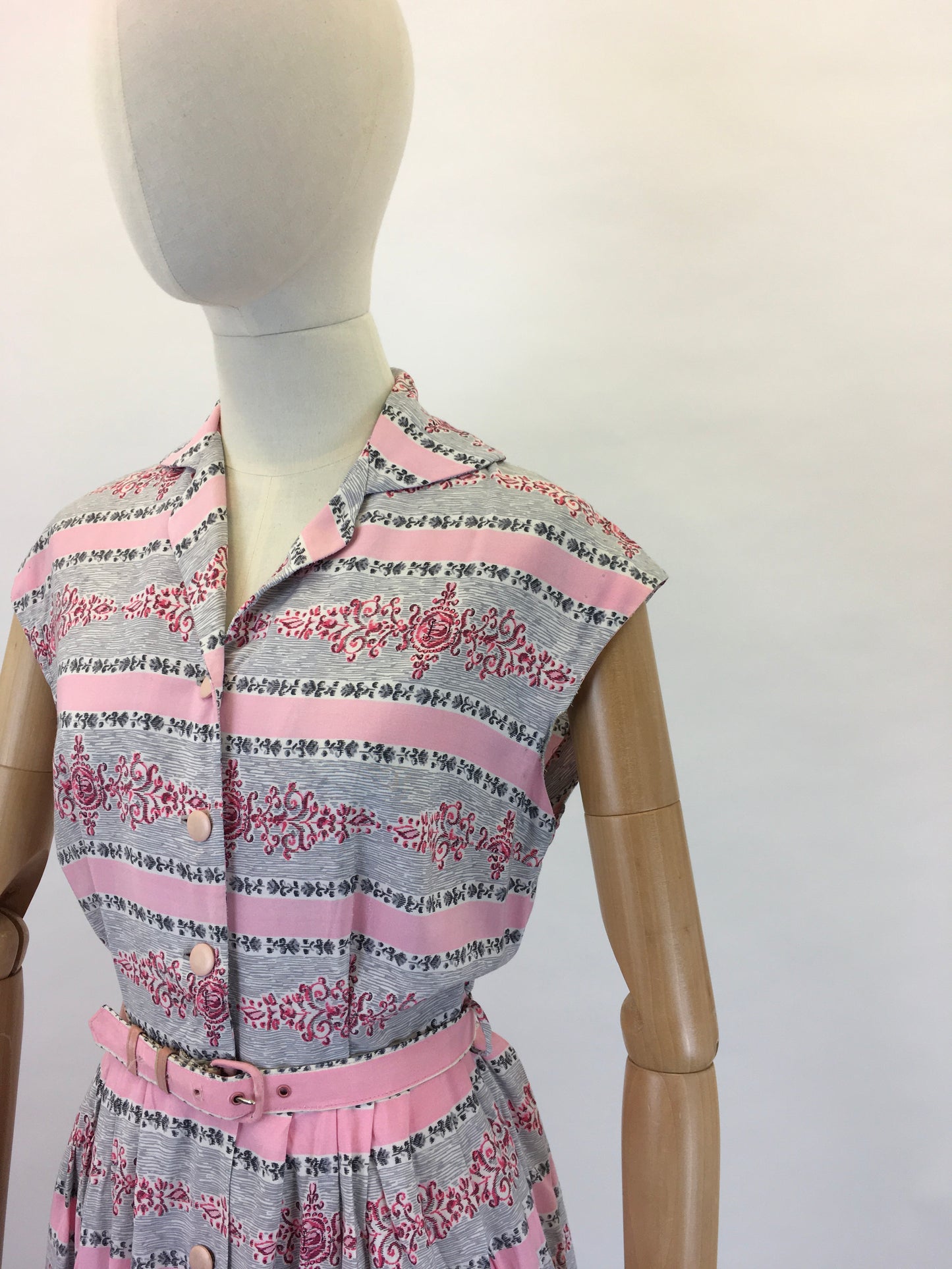 Original 1950s St. Michael Cotton Day Dress - In a lovely Pink and Grey Print