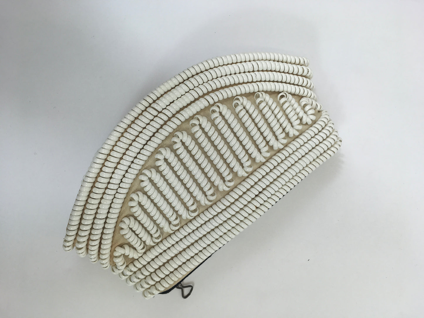 Original 1940's / 1950's Telephone Cord Clutch Handbag - In Snowdrop White
