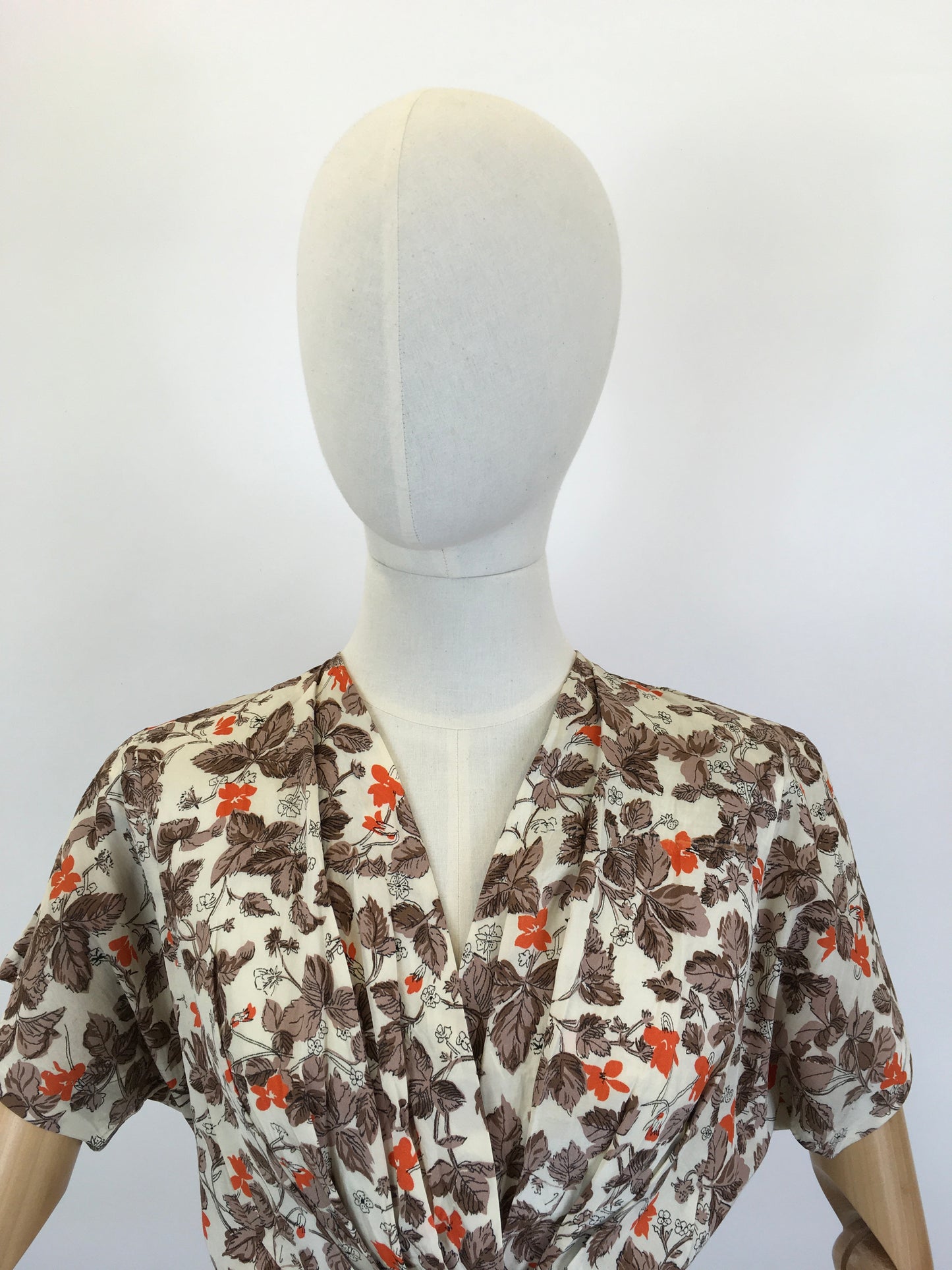 Original 1940's Beautiful Day Dress in Warm Browns, Rust & Cream - By ' Park Lane Frocks'