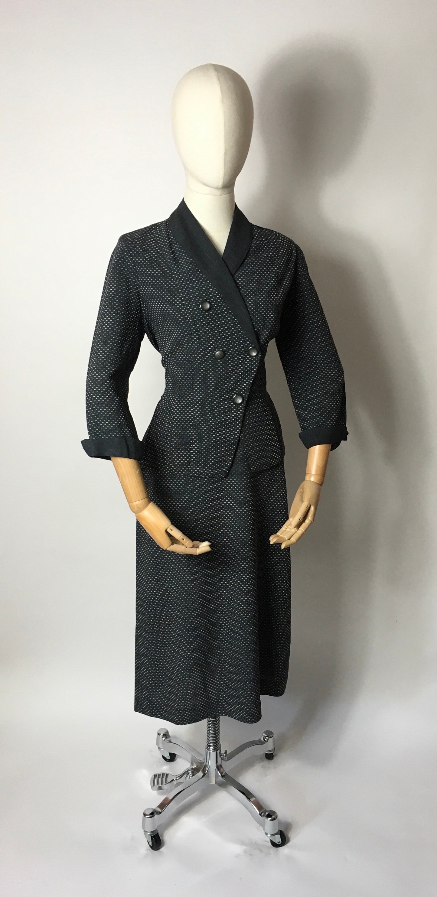 Original 1940’s Slate Grey Lightweight Suit - A lovely Asymmetric Front Shape Detailing