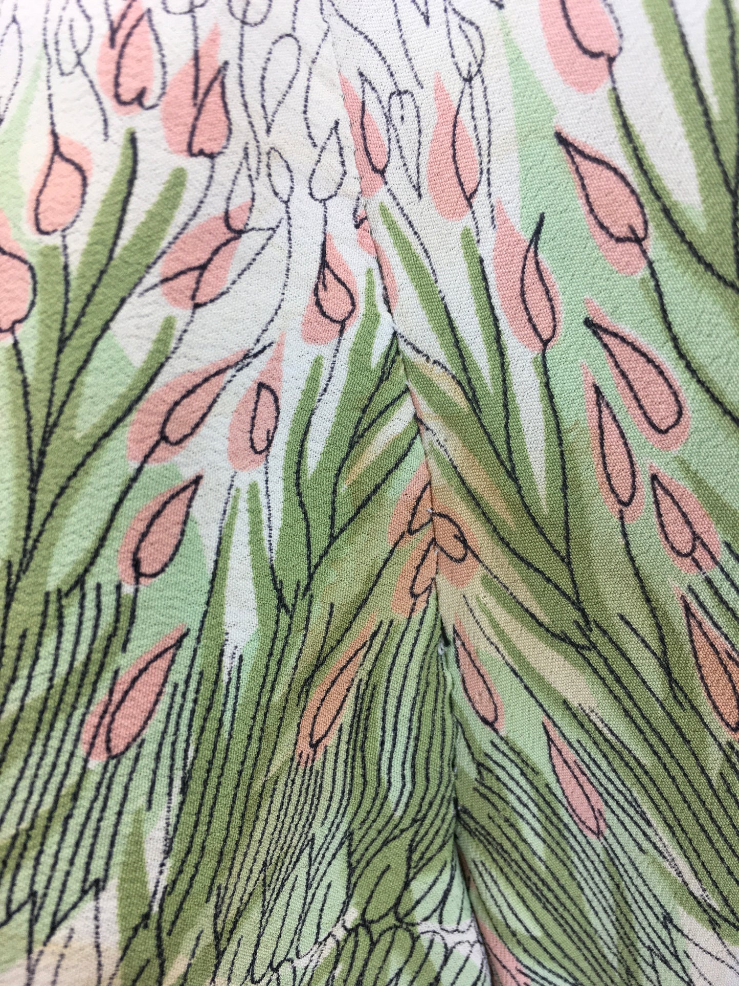 Original 1940’s Stunning Rayon Crepe Dress - In the Prettiest Floral in Powdered Rose and Green