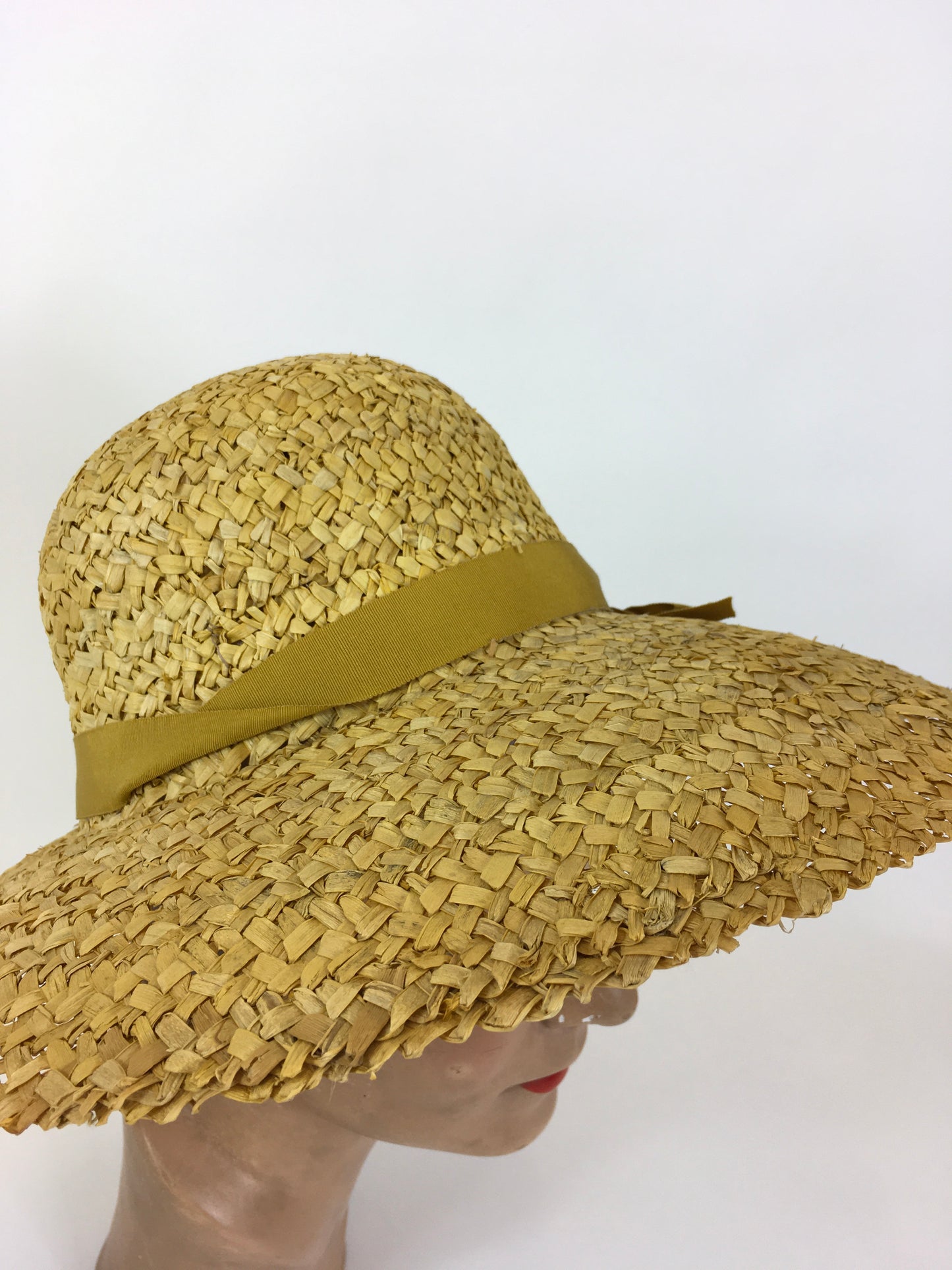 Original Early 1930’s Sensational Raffia Straw Hat - In Sunshine Yellow With Ribbon Trimming