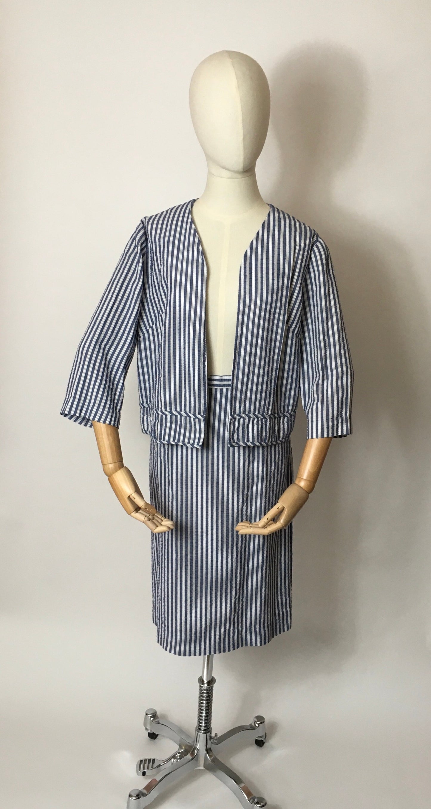 Original 1950s Summer Suit In a lovely Lightweight Seersucker fabric - Blue & White Stripes