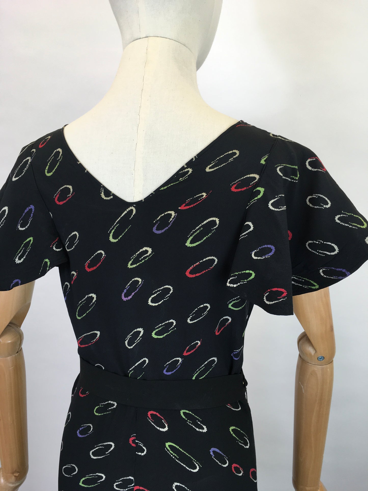 Original 1930’s Exquisite Full Length Gown in A Fine Crepe - Made By ‘ Cavendish House, Cheltenham ‘