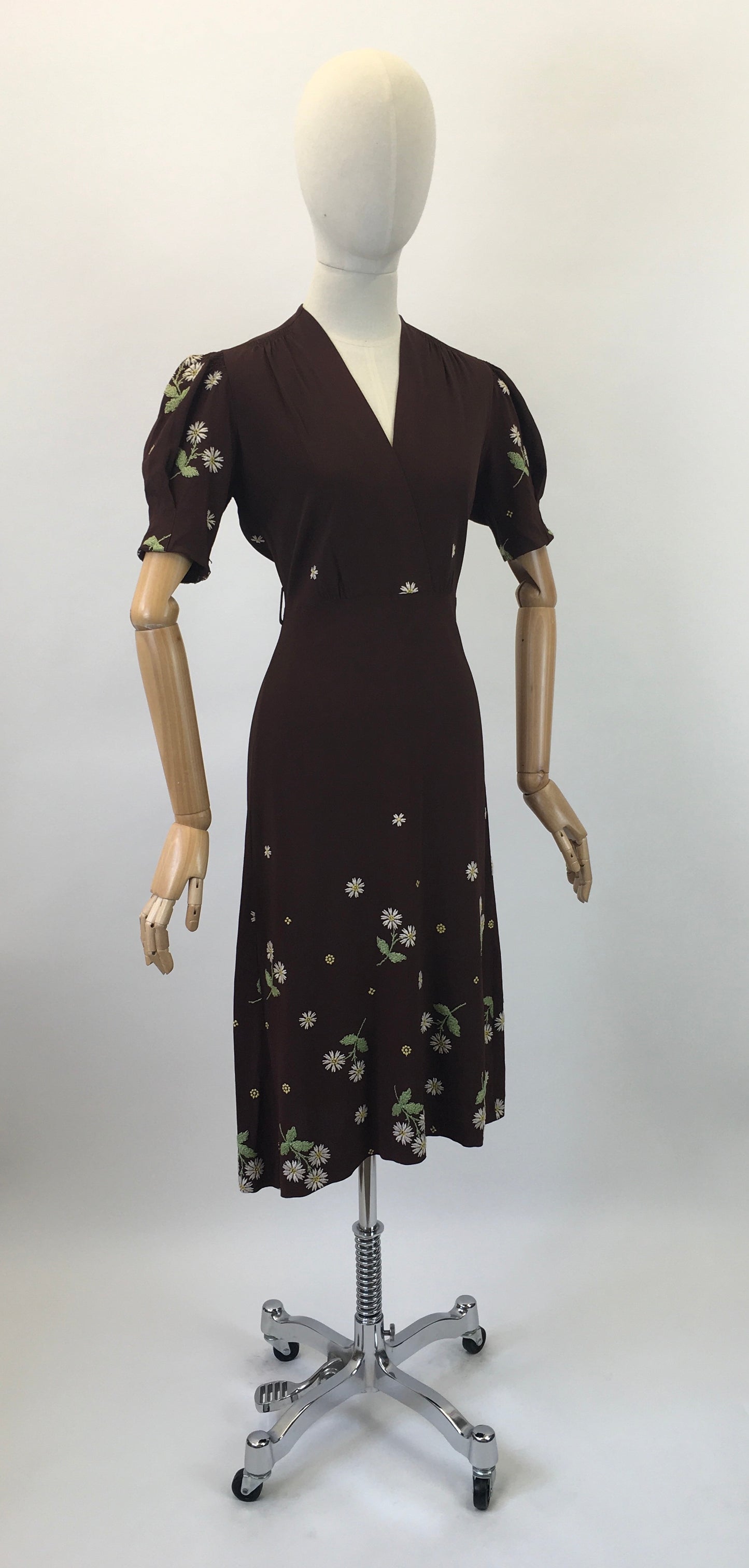 Original Sensational Late 1930's Early 1940's ' Princess Frocks' Dress - In Warm Brown & Embroidery In Yellow & Green