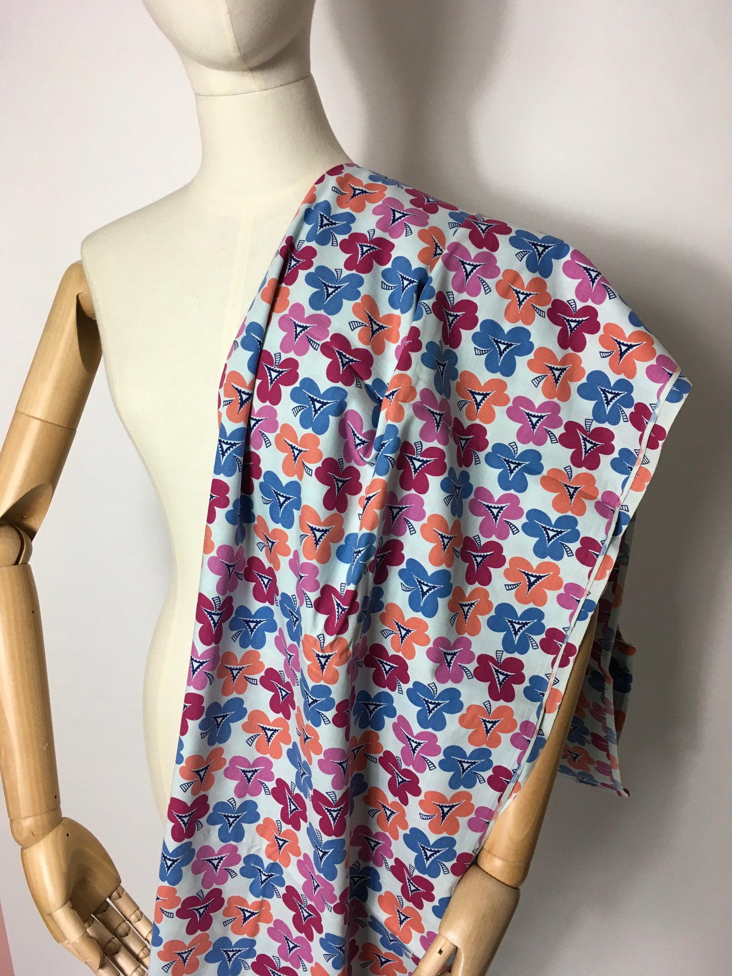 Original 1950s Cotton Novelty Dress Fabric - Featuring Clovers / Windmill Pattern in Bright Oranges, Pinks and Blues