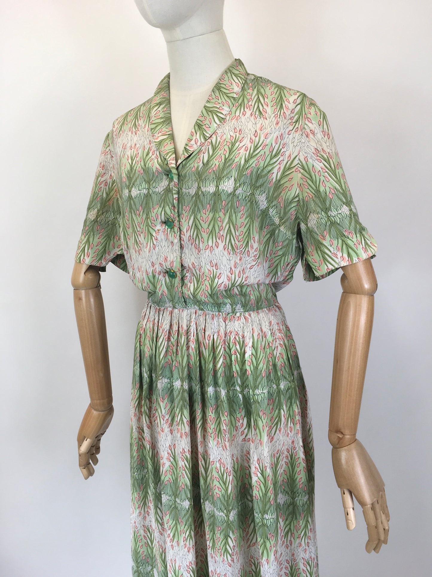 Original 1940’s Stunning Rayon Crepe Dress - In the Prettiest Floral in Powdered Rose and Green