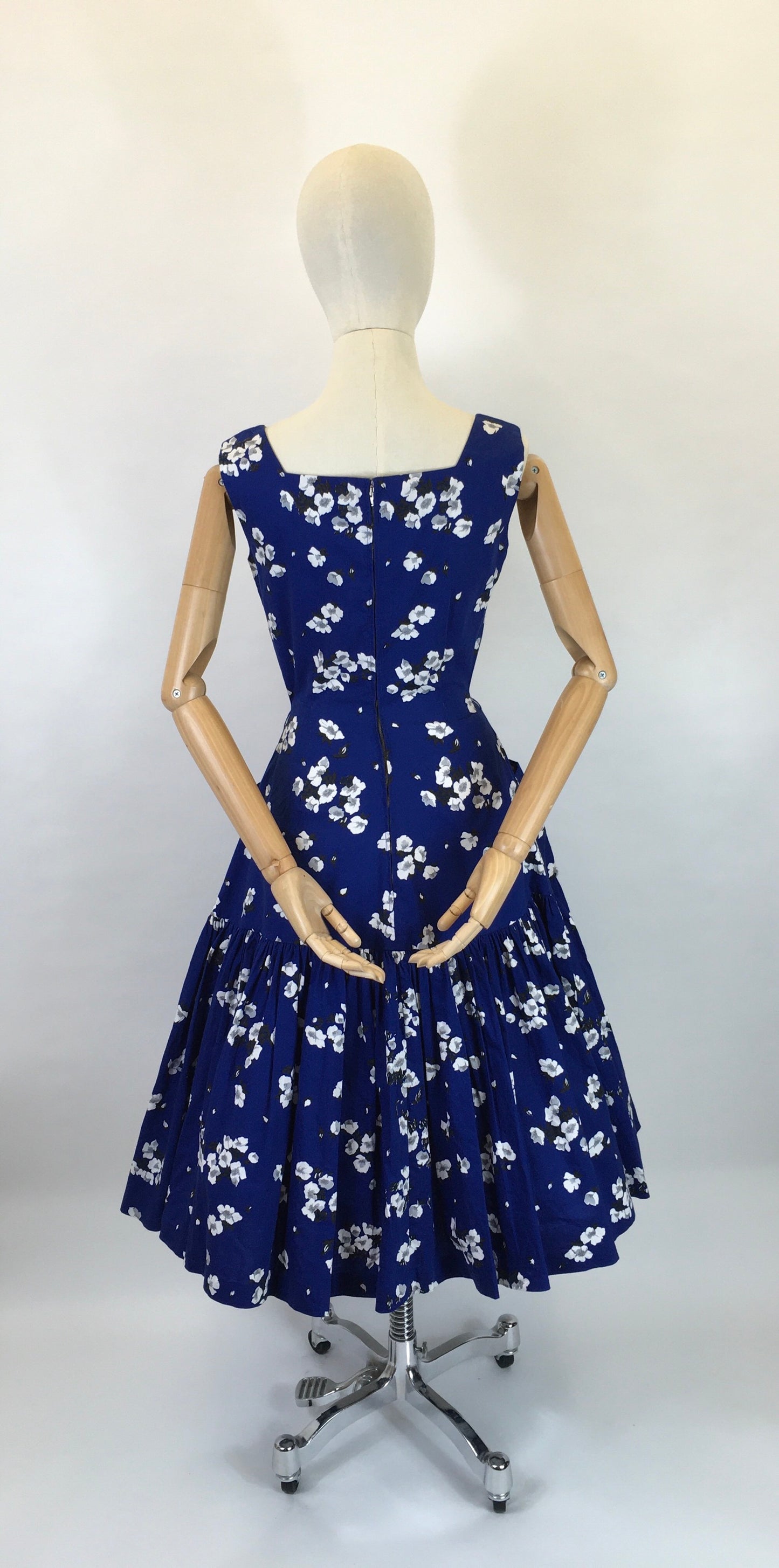 Original 1950’s STUNNING ‘ Horrockses Fashions ‘ Cotton Dress - In Rich Navy, Deep Charcoals and Soft Grey
