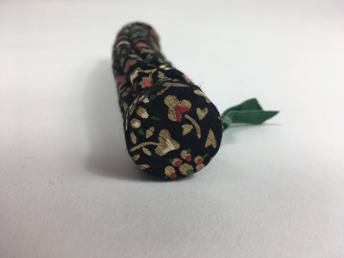 Original 1930’s Handpainted Expandable Coin Purse - In An Exquisite Floral in Gold, Green and Red