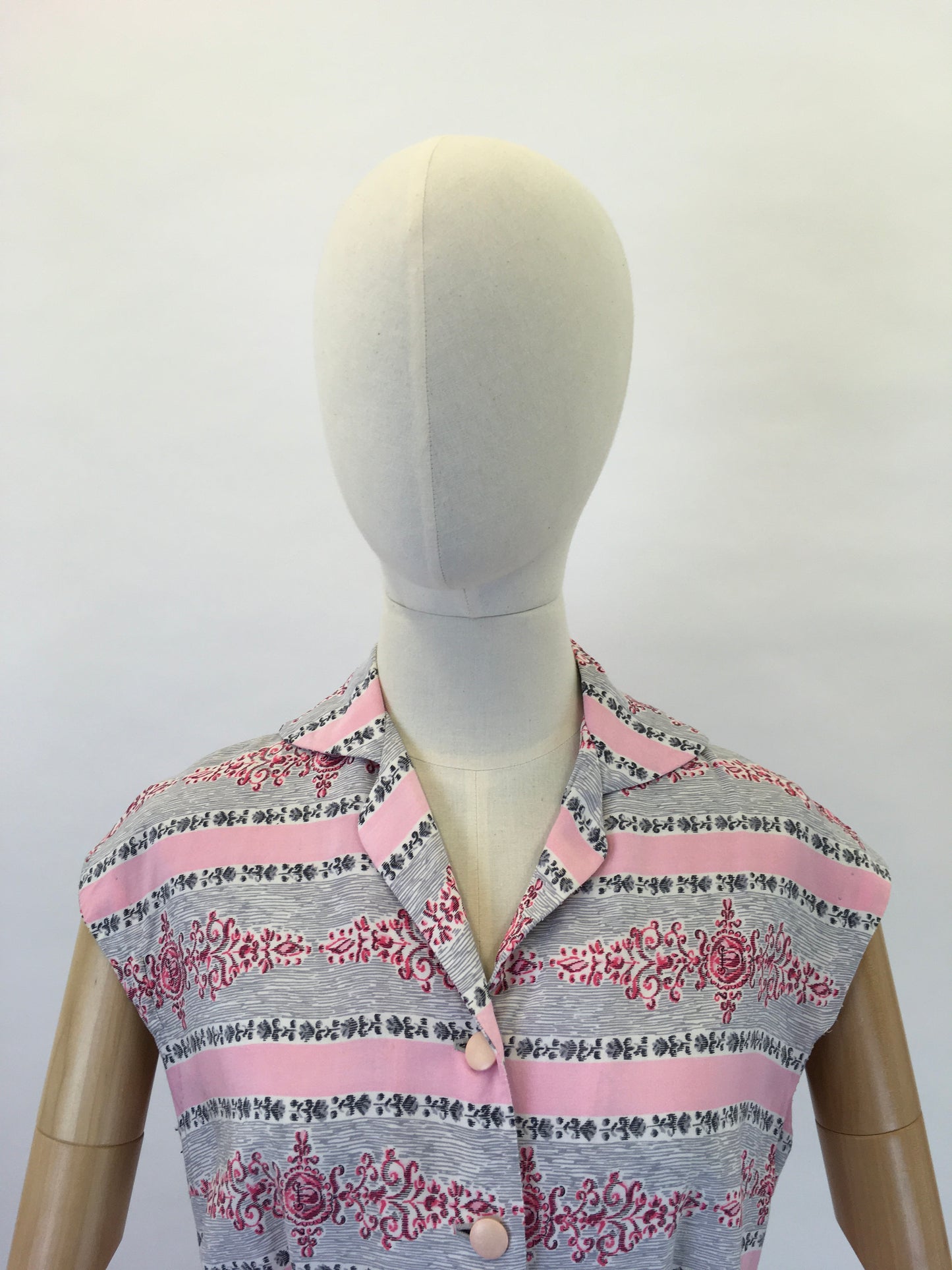 Original 1950s St. Michael Cotton Day Dress - In a lovely Pink and Grey Print