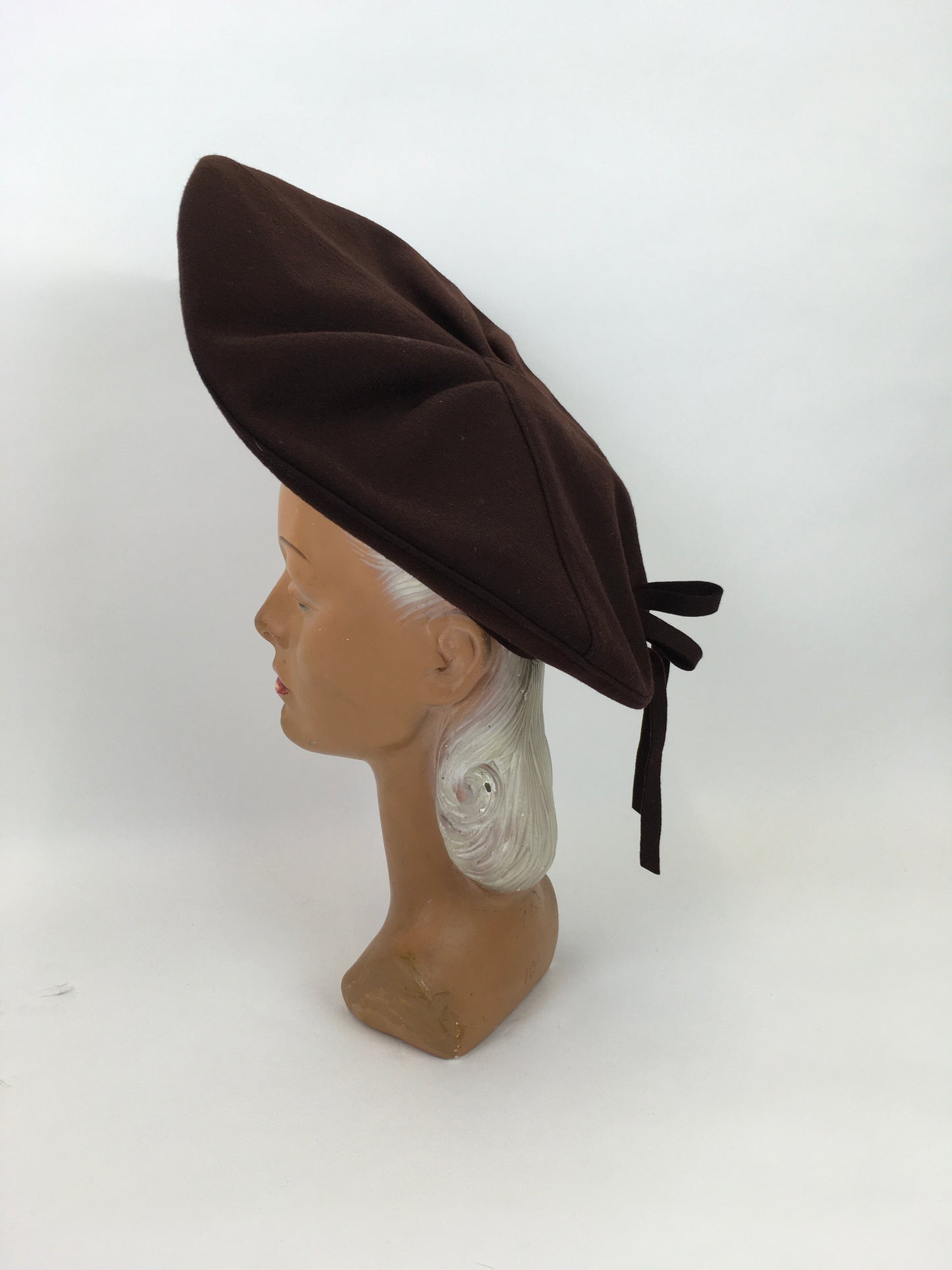 Original 1940s Warm Brown Felt Halo Hat - Made by ‘ Gimbel Brothers ‘