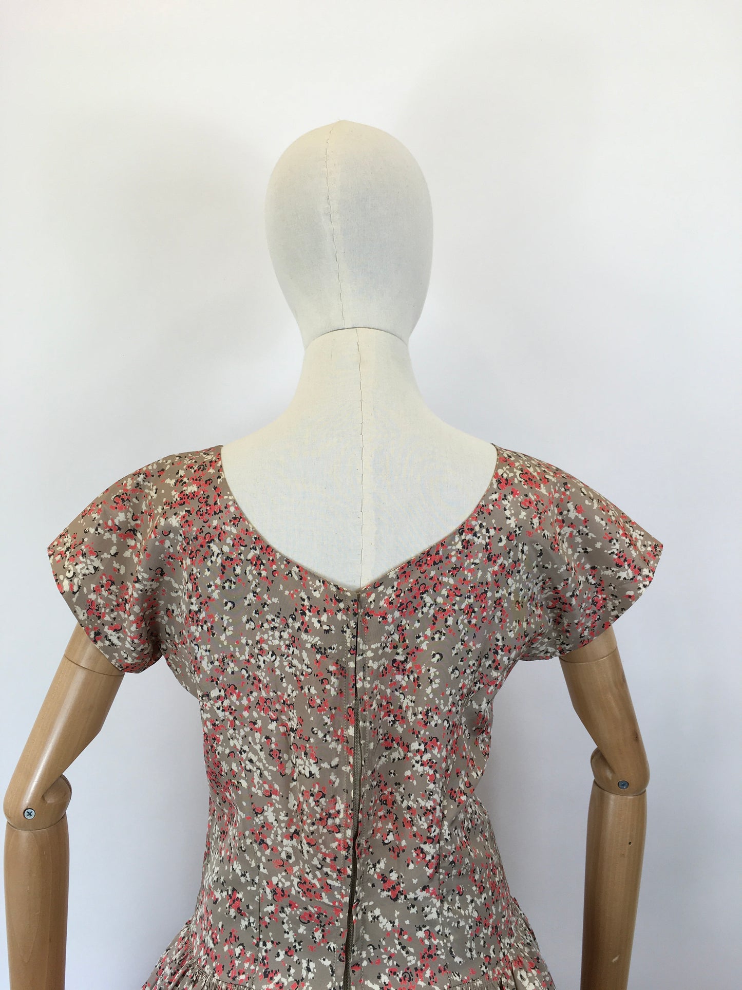 Original 1950’s Darling Evening Cocktail Dress - In A Beige, Fawn, Coral & Black Colourway