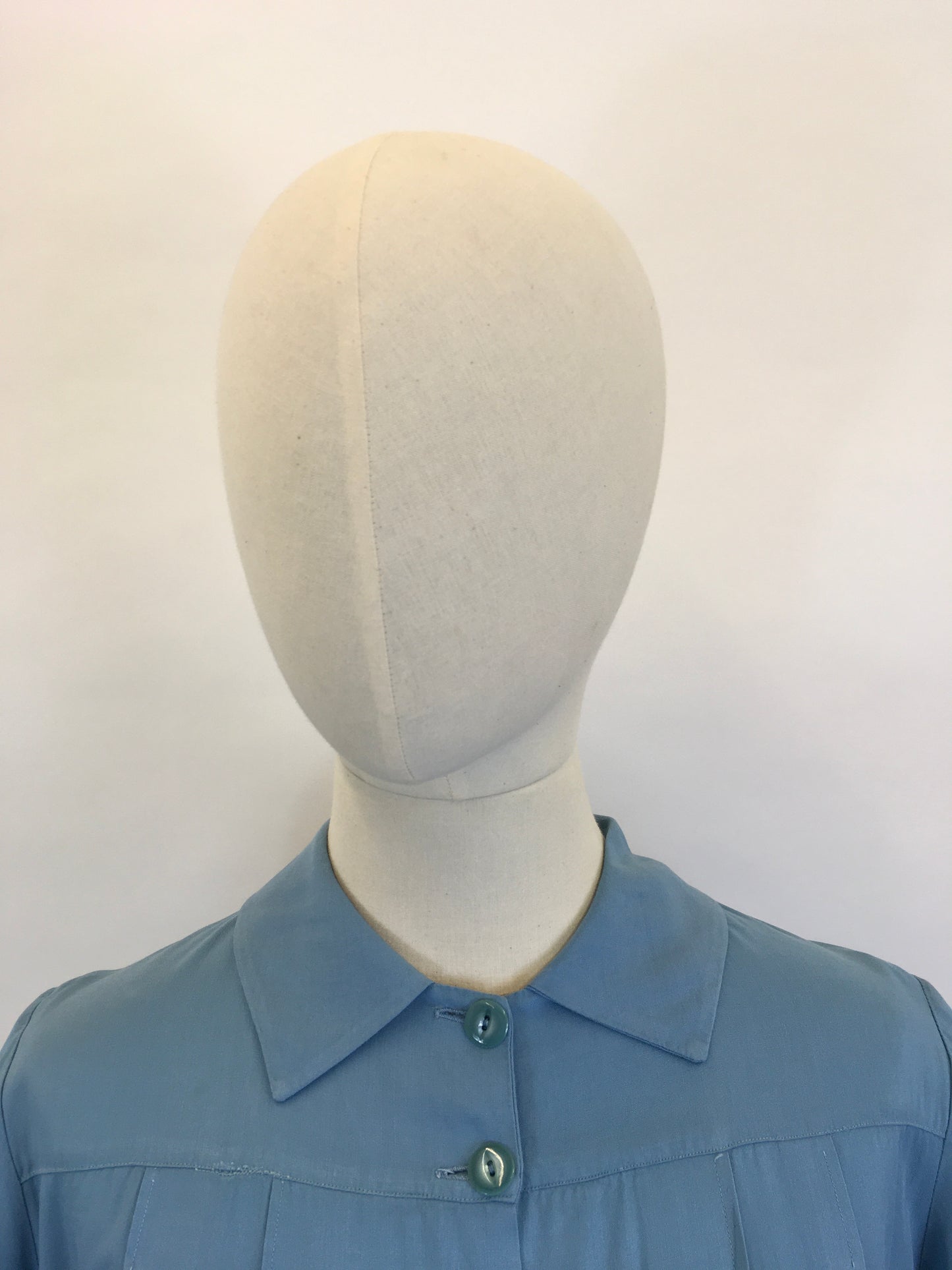 Original 1940’s Beautiful Blue Smock Blouse in Spun Rayon - ‘ Sparwick Sparva ‘ Label
