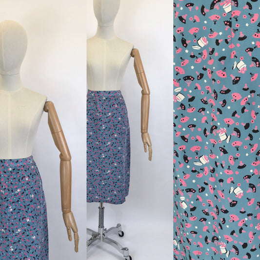 Original 1940’s FABULOUS Novelty Print Rayon Skirt - Featuring A Vanity Scene of Fans, Trinket Pots and Vases