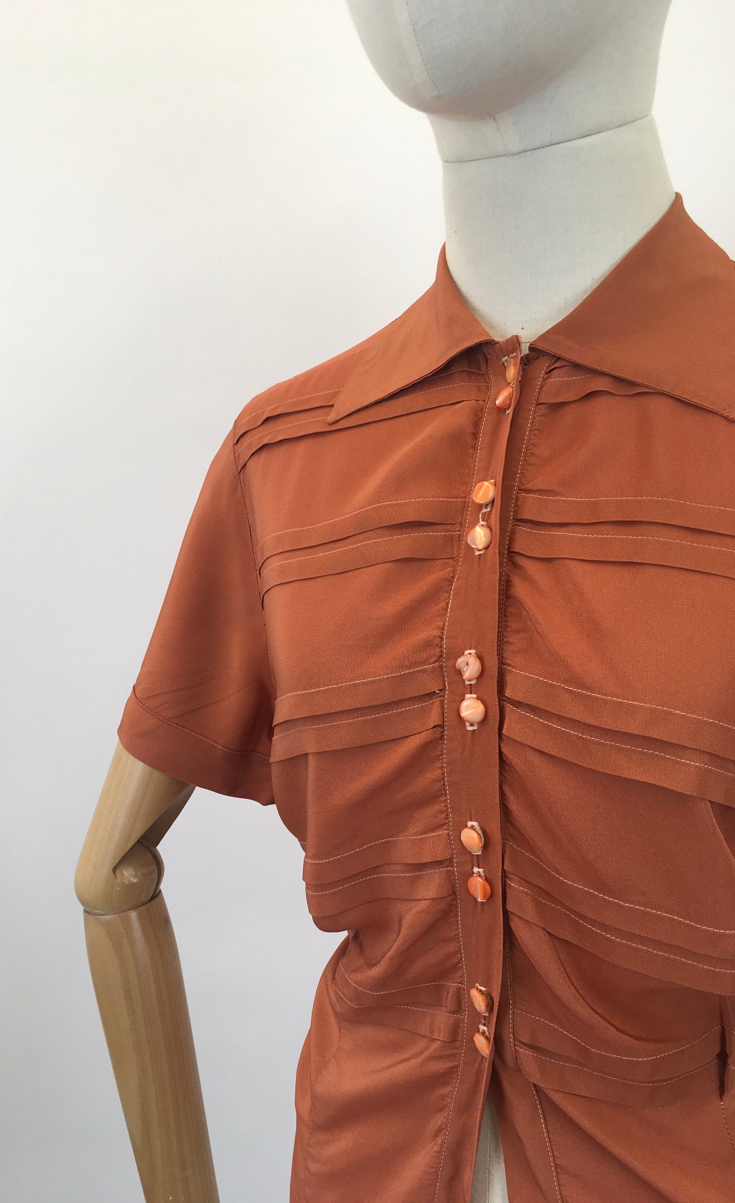 Original 1940's Stunning Silk Blouse by ' Judy Bond' - In A Warm Cinnamon Spice