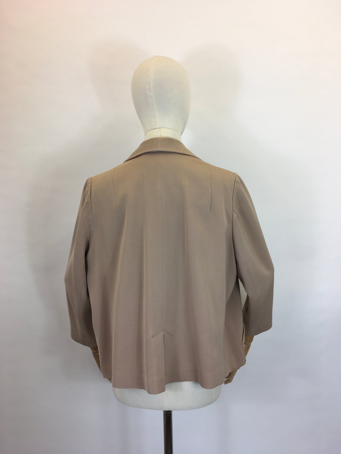 Original 1940s American Edge to Edge Swing Jacket - In a Lovely Warm Taupe