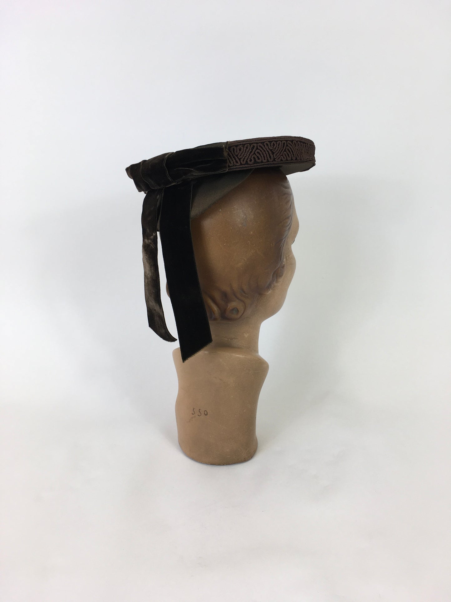 Original 1940’s American Corde Tilt Hat in Chocolate Brown - Stunning Example with Back Plate & Velvet Ribbon