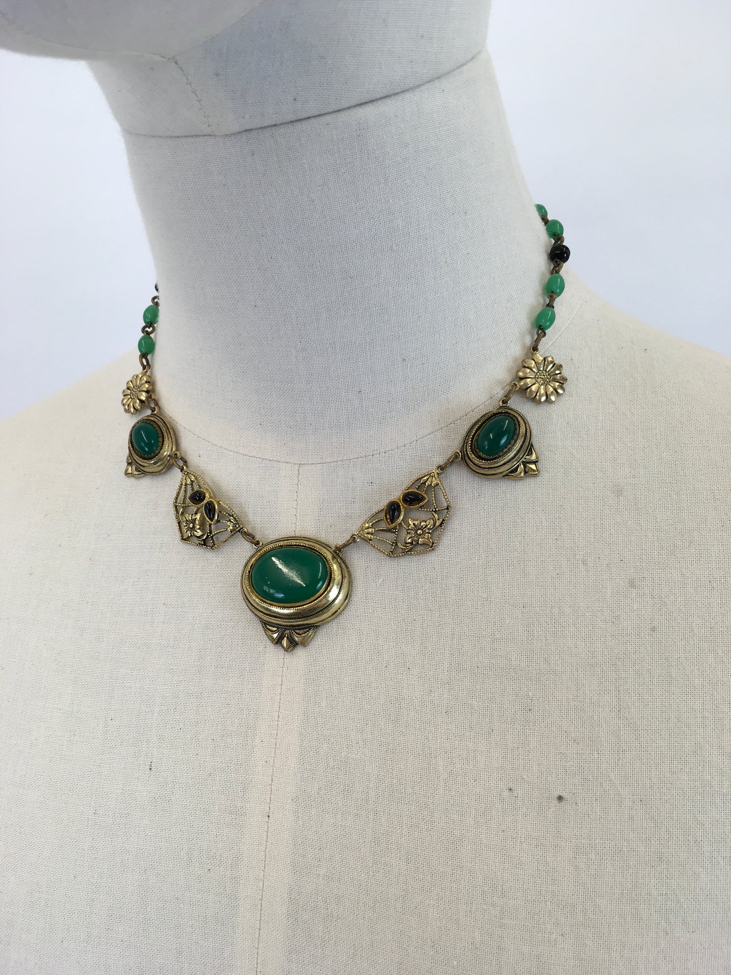 Original 1930s STUNNING Deco Necklace - Brass and Classic Deco Green Glass Beads