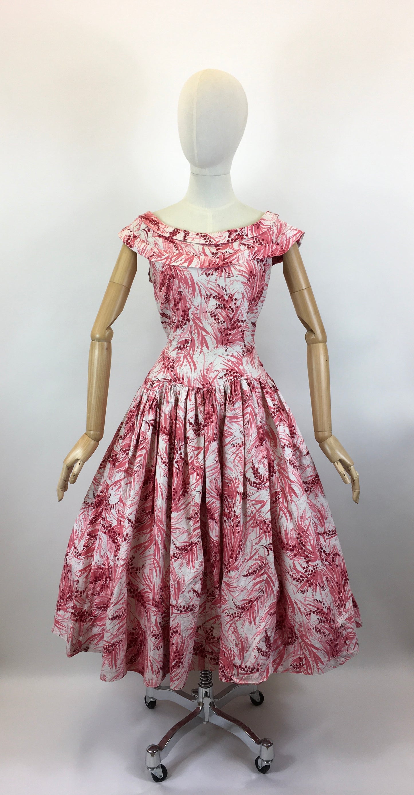 Original 1950’s Darling Cotton Day Dress - In Crisp White, Powder Pink & Deep Pink