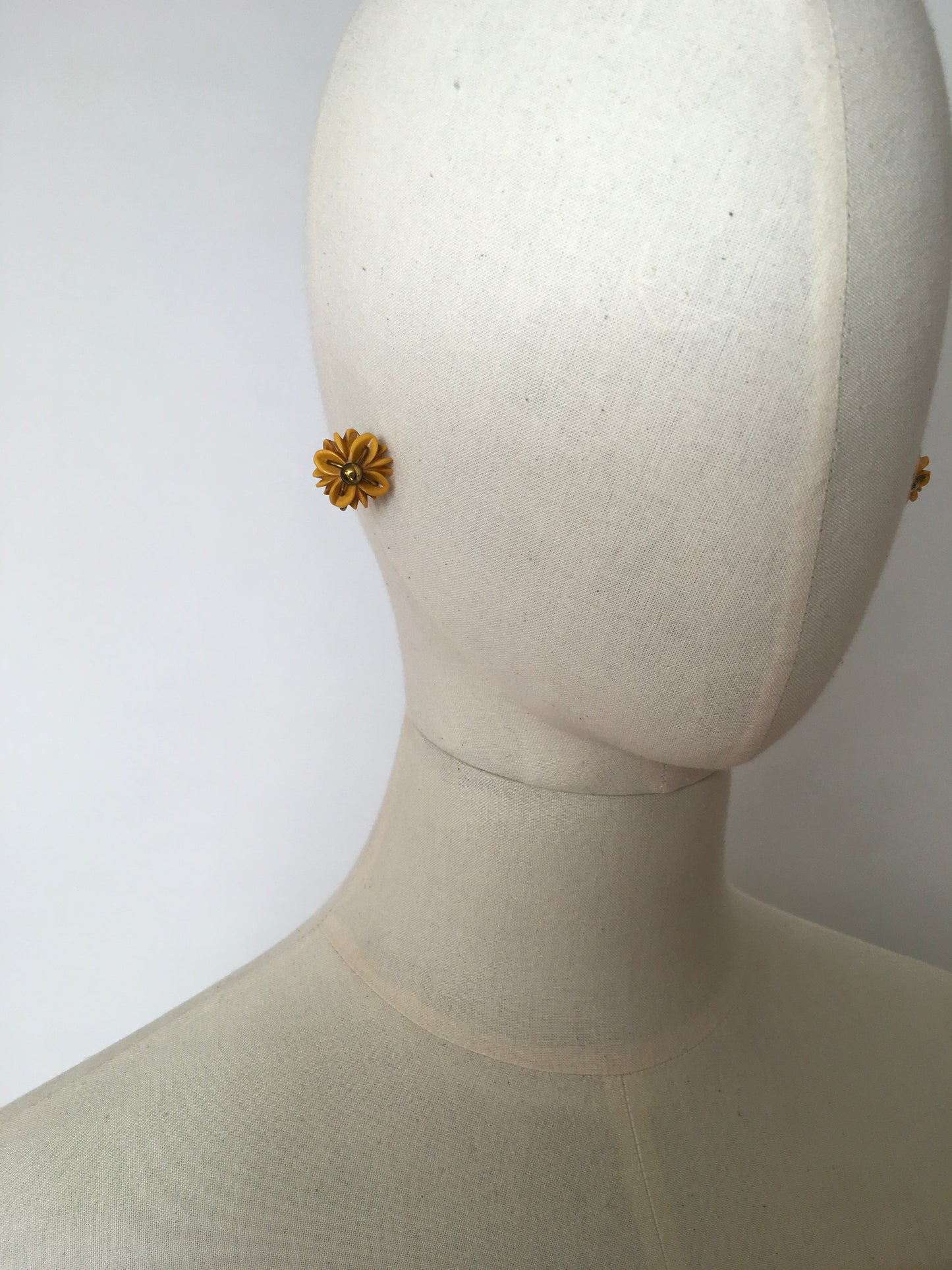 Original 1940’s Bakelite Dress Clip & Earrings Set - Lovely Egg Yolk Colour