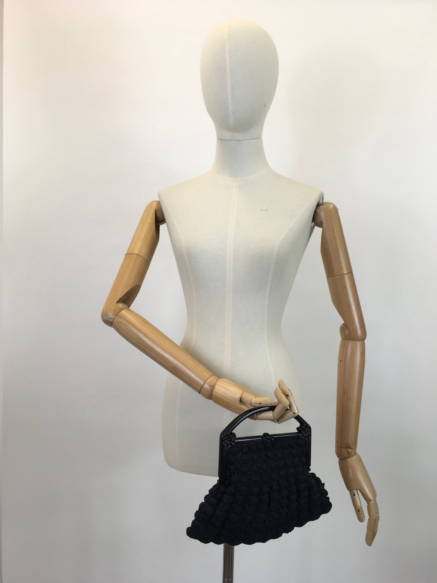 Original Stunning 1930's Popcorn Crochet Handbag - With Celluloid Embossed Handle in Navy