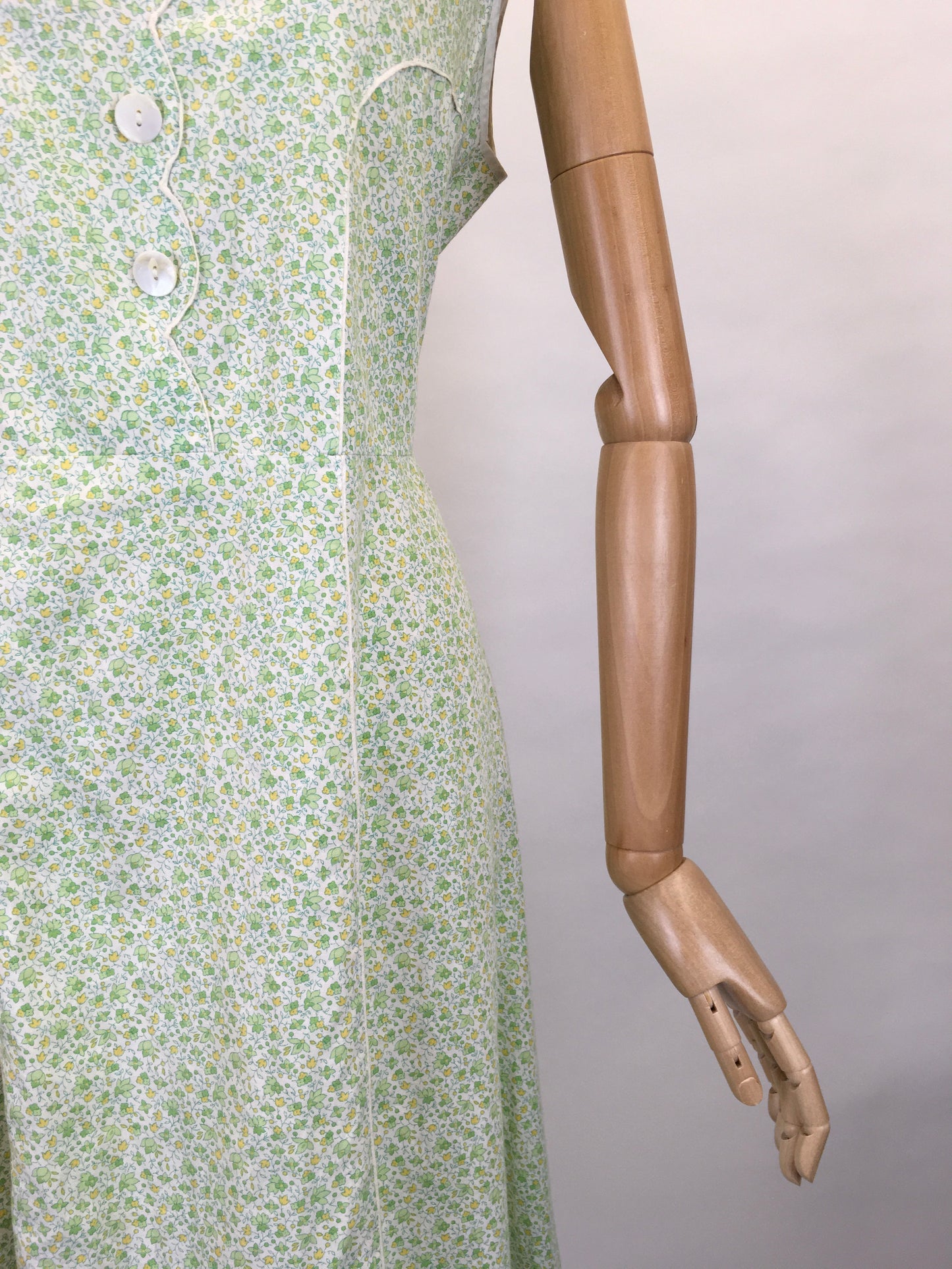 Original 1930s Cotton Day Dress - In a Lovely Colour Pallet of Soft greens, Buttercup Yellows and White