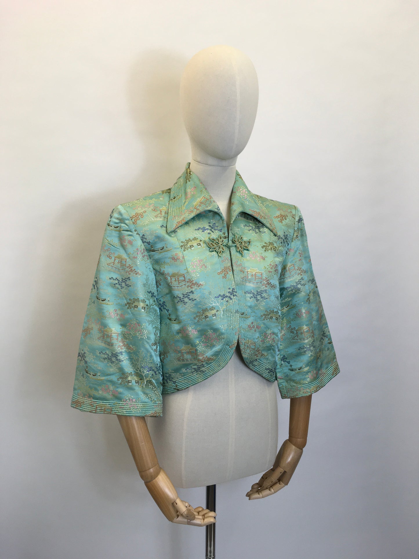 Original 1937 Oriental Loungewear Jacket - Featuring Strong Pointed Collar Detailing