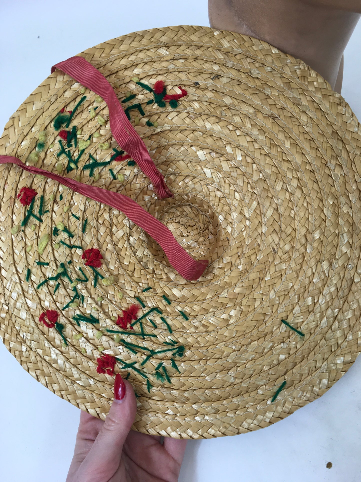 Original Late 1930's Early 1940's Tourist Hat - With Lovely Floral Detailing