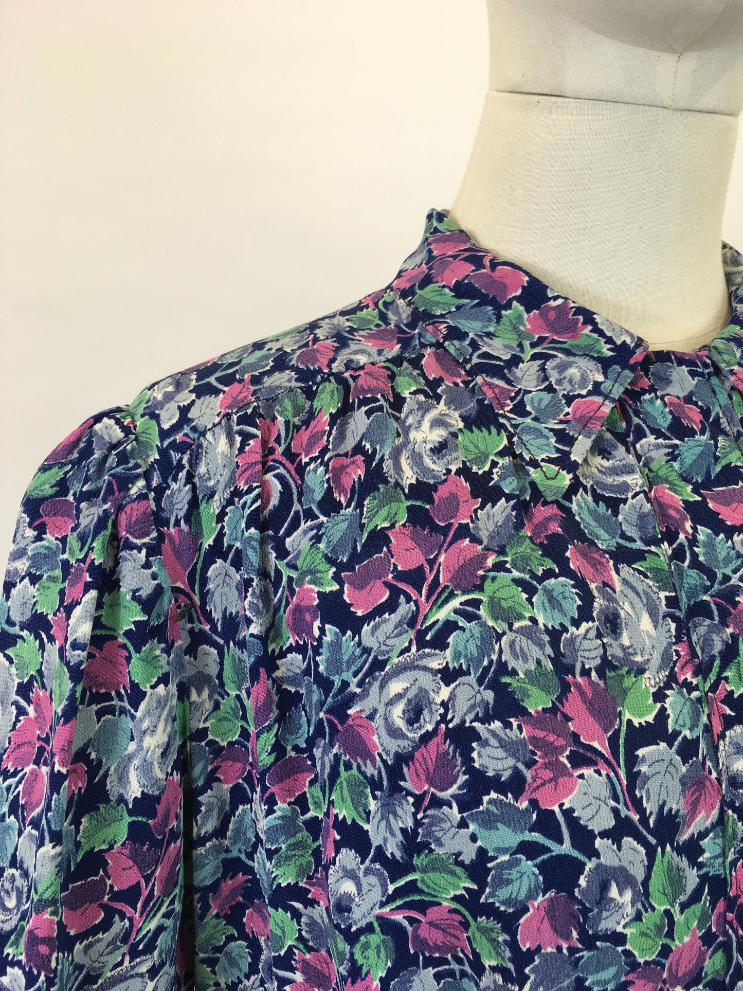 Original 1940’s Beautiful Crepe Over Jacket / Blouse - In A Warm Frosted Berry Colour Pallet