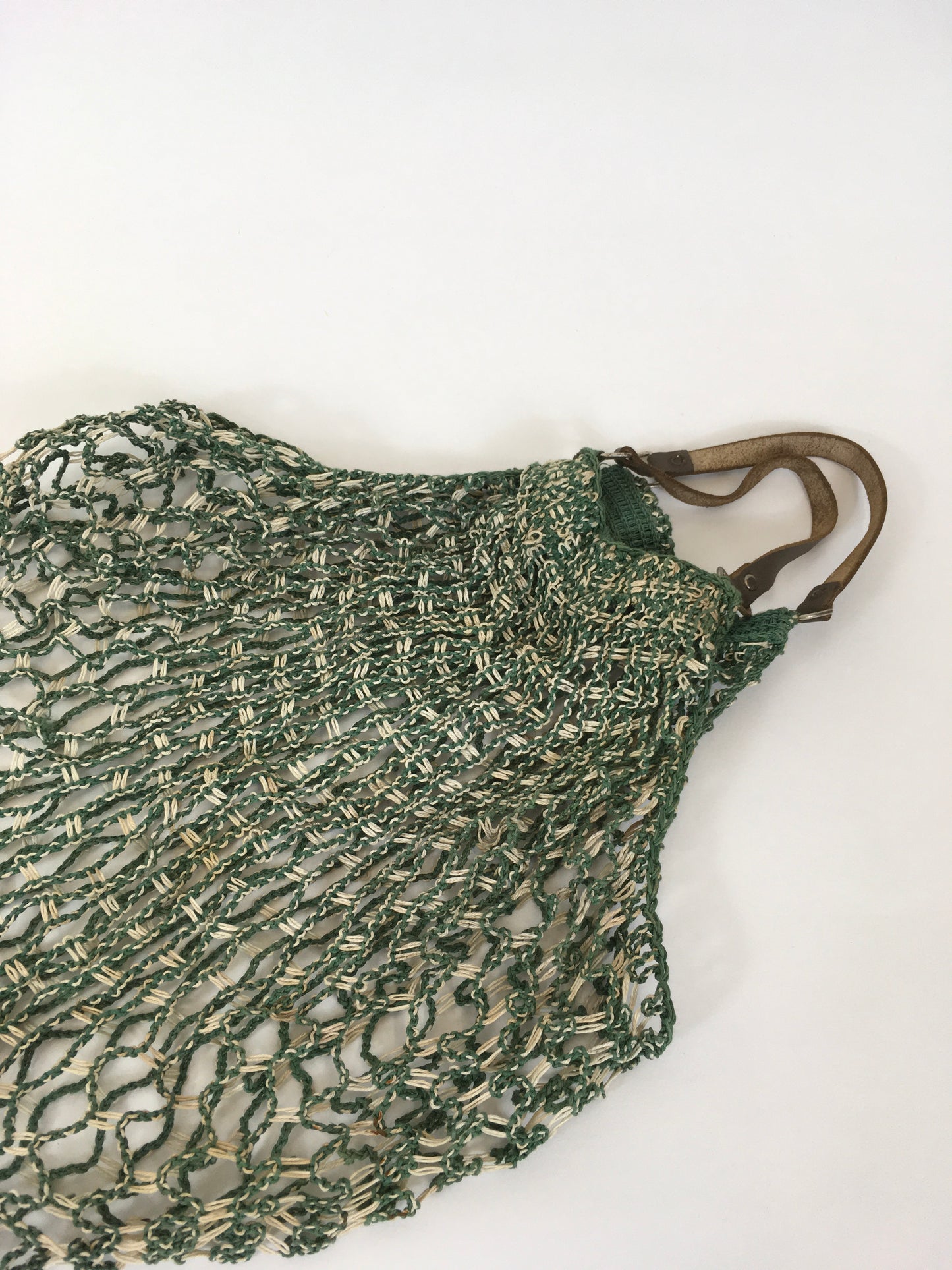 Original 1930’s / 1940’s String Bag with Leather Handles - In Green & White