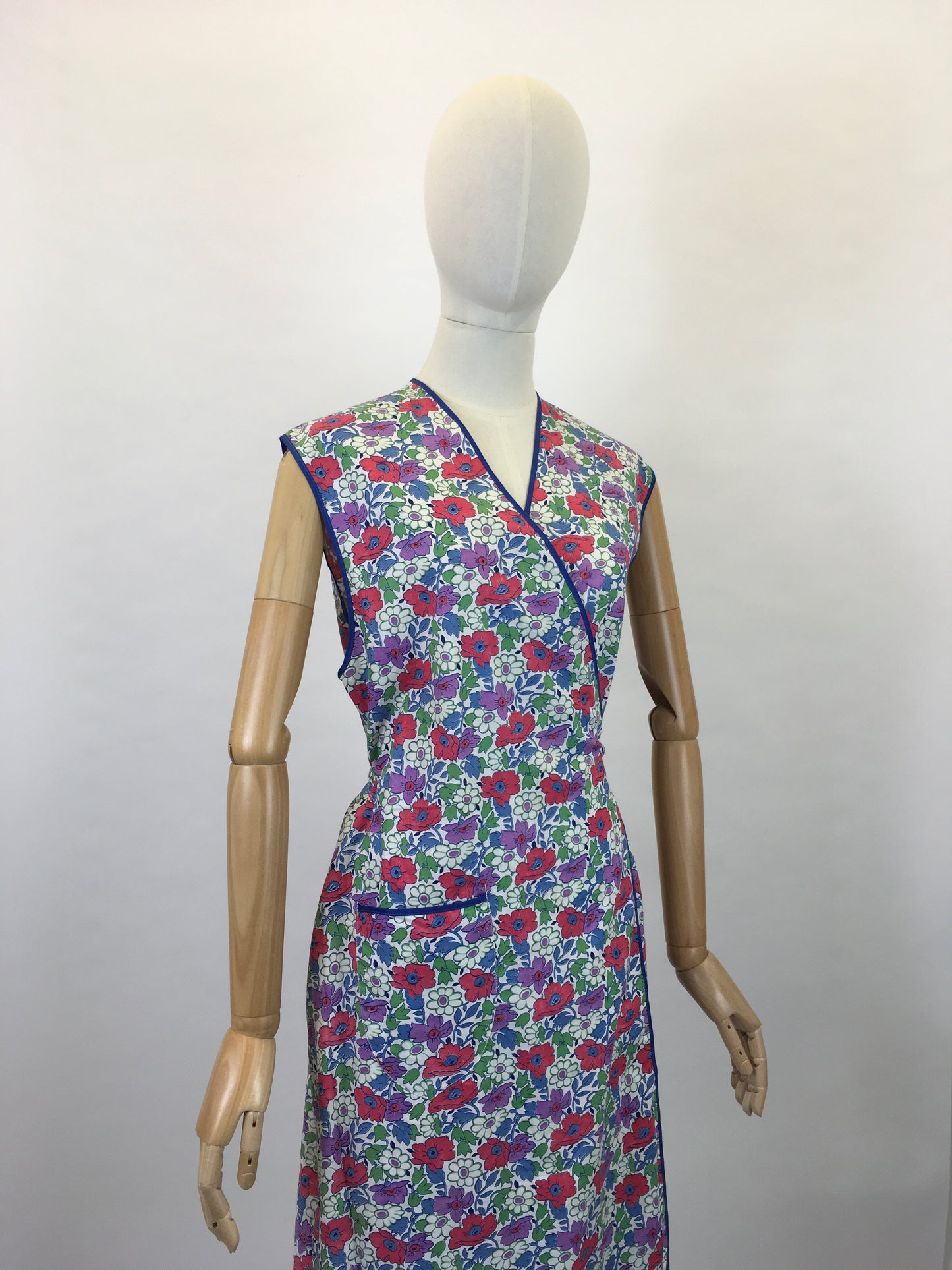 Original 1940’s Utility CC41 Wraparound Pinny - In A Lovely Bright Floral in Reds, Purples, Greens & Blues