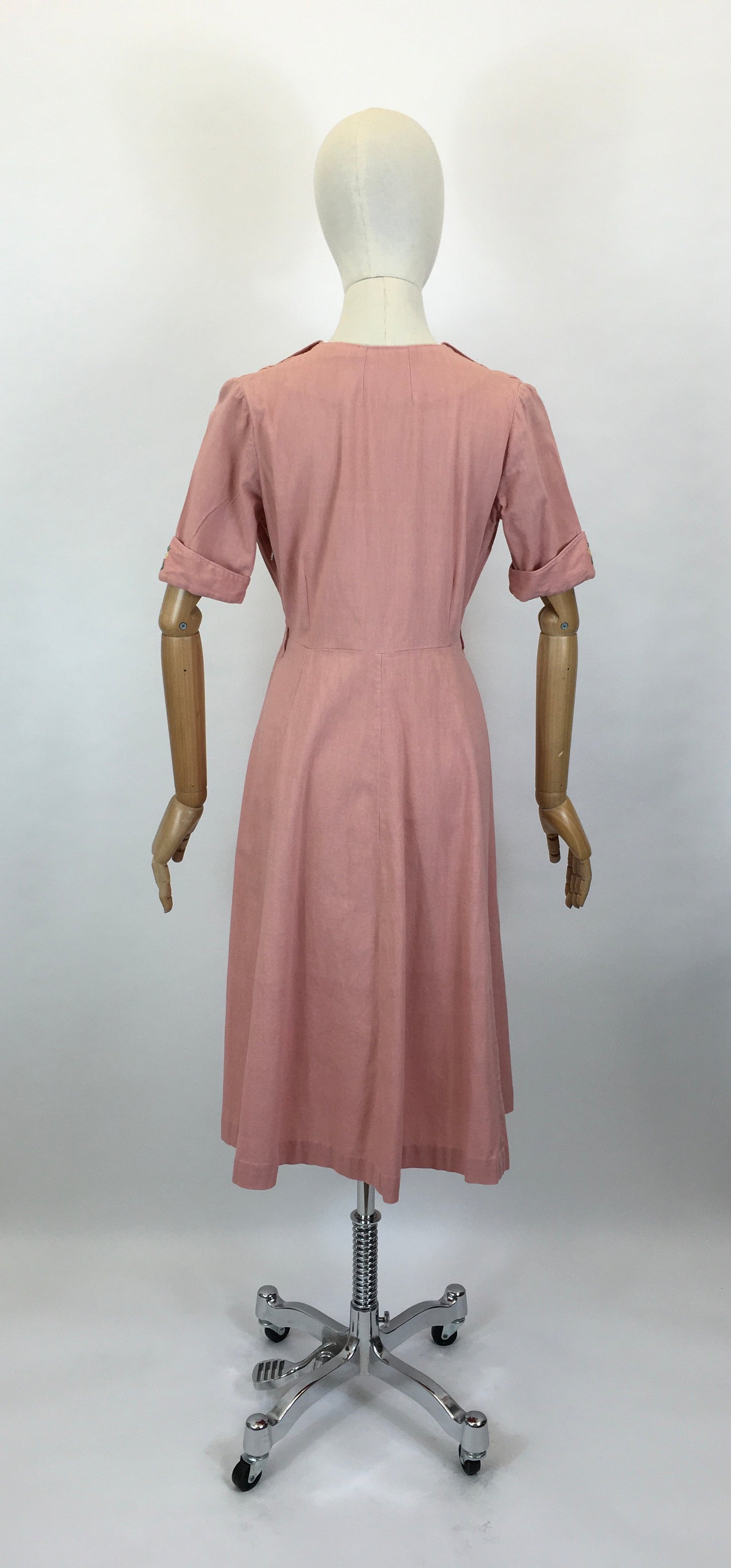 Original 1940’s Darling Powdered Pink Day Dress with Floral Embroidery - A Lovely WarTime Silhouette