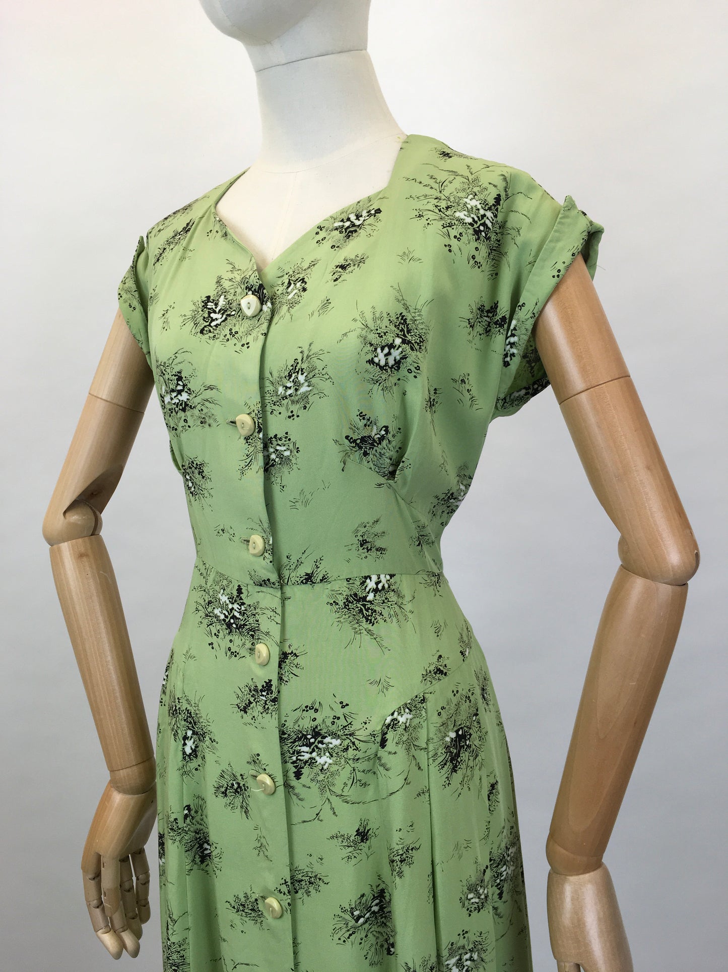 Original Late 1940’s ‘ St. Michael’ Cotton Day Dress - In a Beautiful Green and Black Stencilled Floral Print