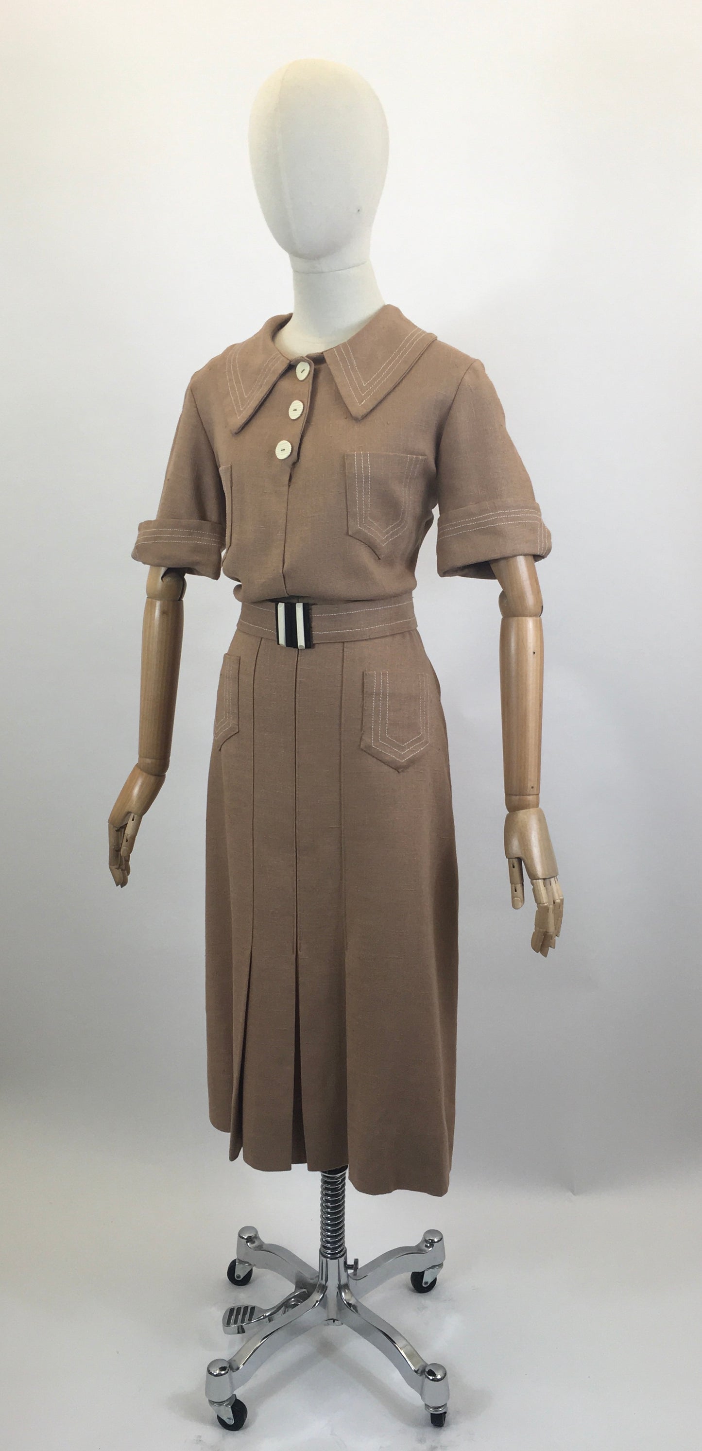 Original CC41  1940's Fabulous Moygashel Linen Dress - Soft Caramel