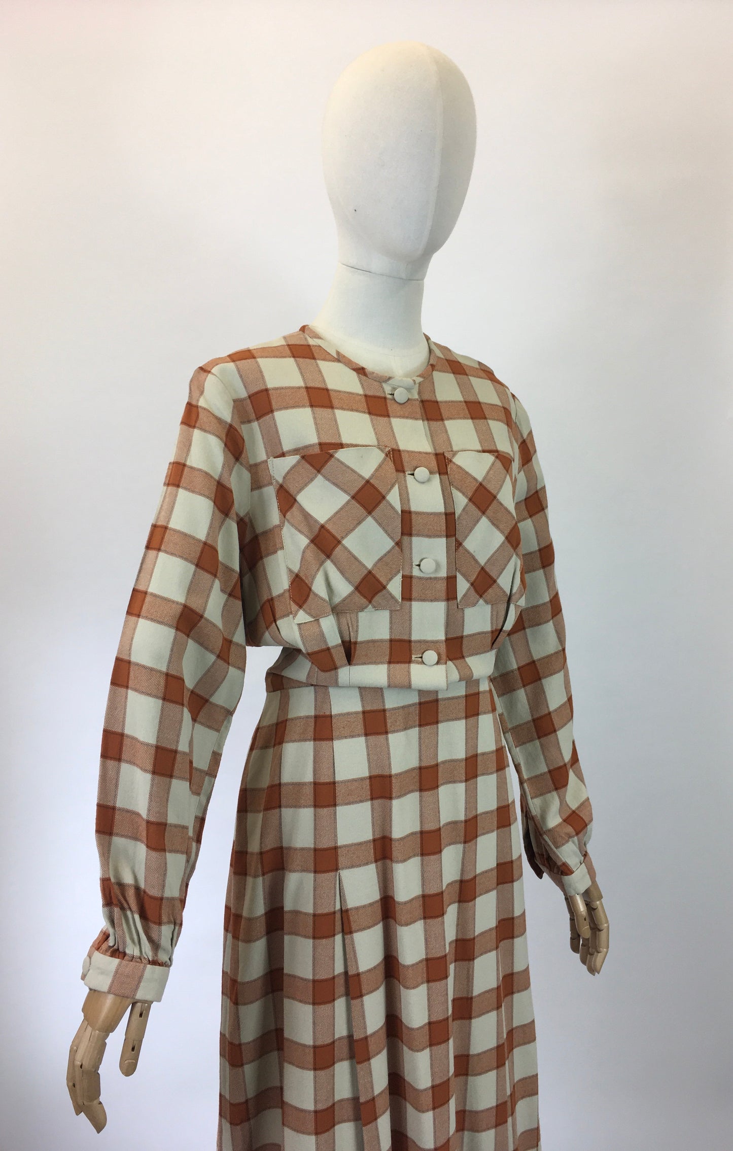 RESERVED DO NOT BUY Original 1940s woollen plaid dress - in gorgeous Cinnamon/taupe/cream