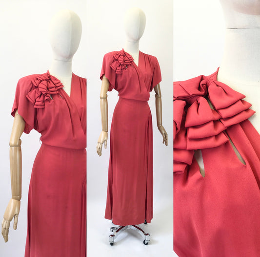 Original  1940's Spectacular evening gown - in a sumptuous coral red