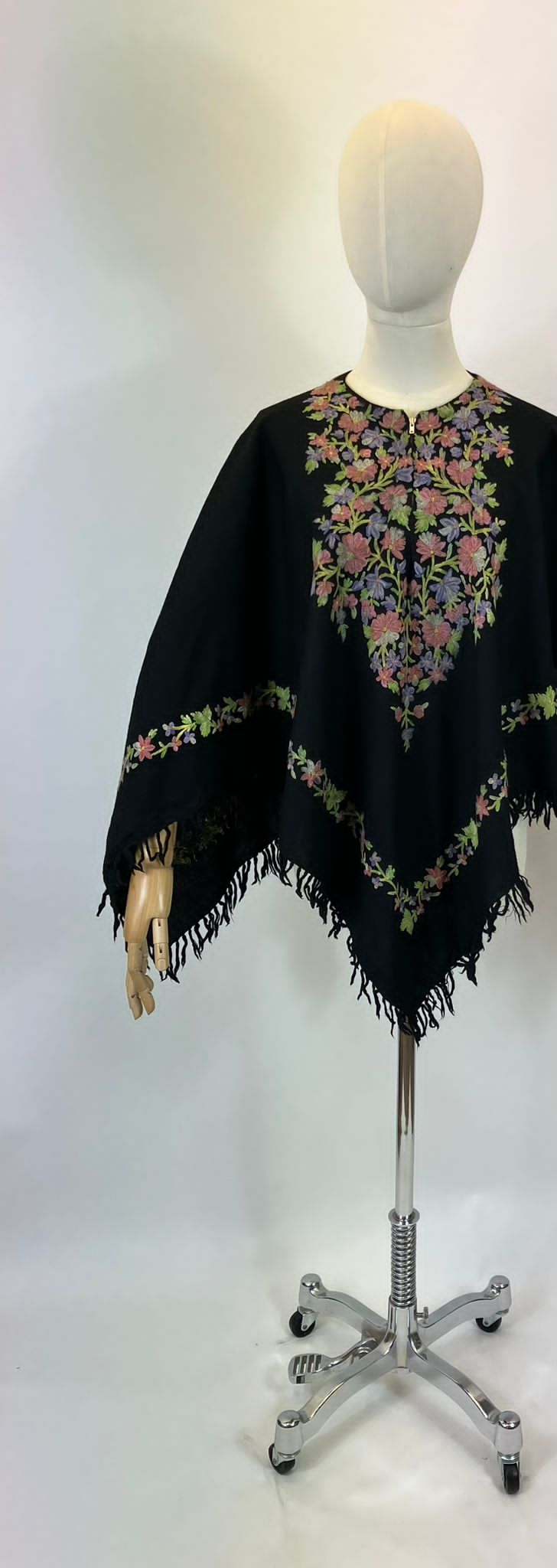 Original Amazing  30’s/40’s Capelet - Hand Embroidered