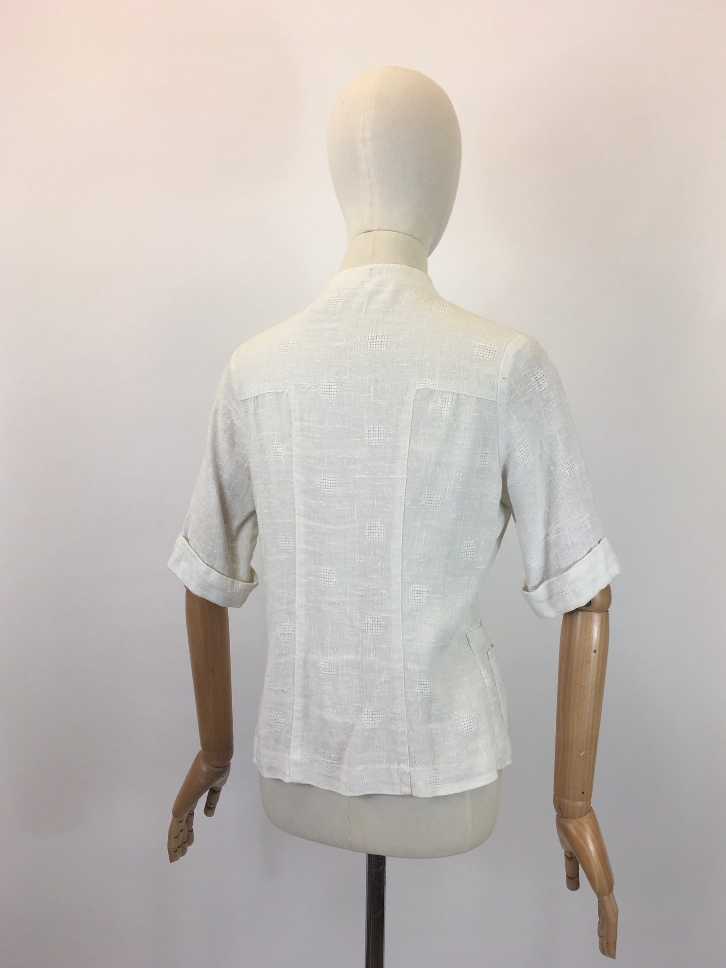 Original 1930’s Exquisite Linen Summer Jacket - In A Textured Off White Linen