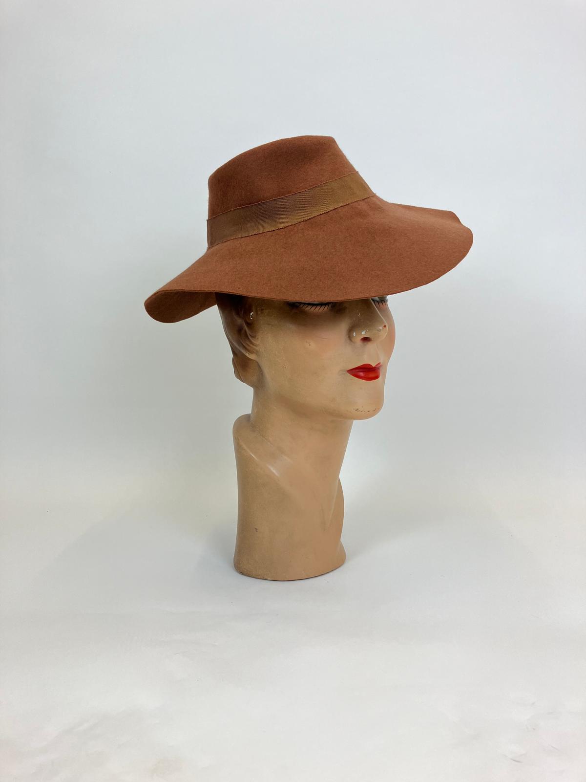 Original 1940's felt perch brimmed hat - light caramel brown