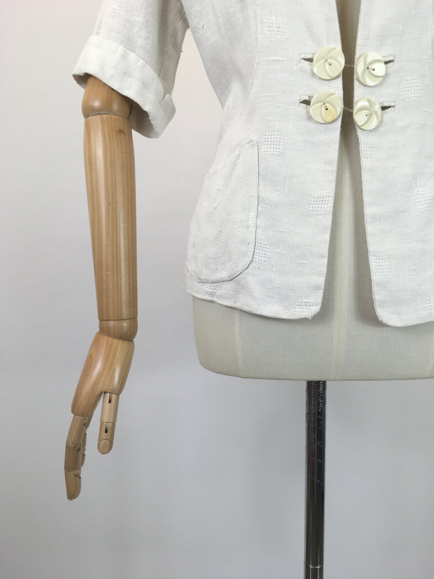 Original 1930’s Exquisite Linen Summer Jacket - In A Textured Off White Linen