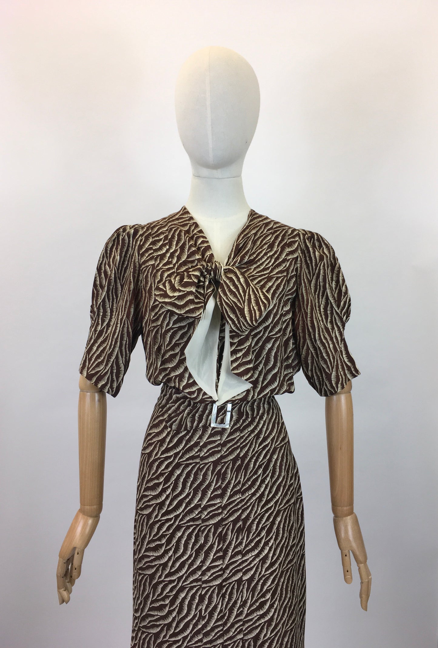 Original 30’s Fabulous 3pc set consisting Dress,Jacket and Belt - Dark chocolate Brown and Cream.