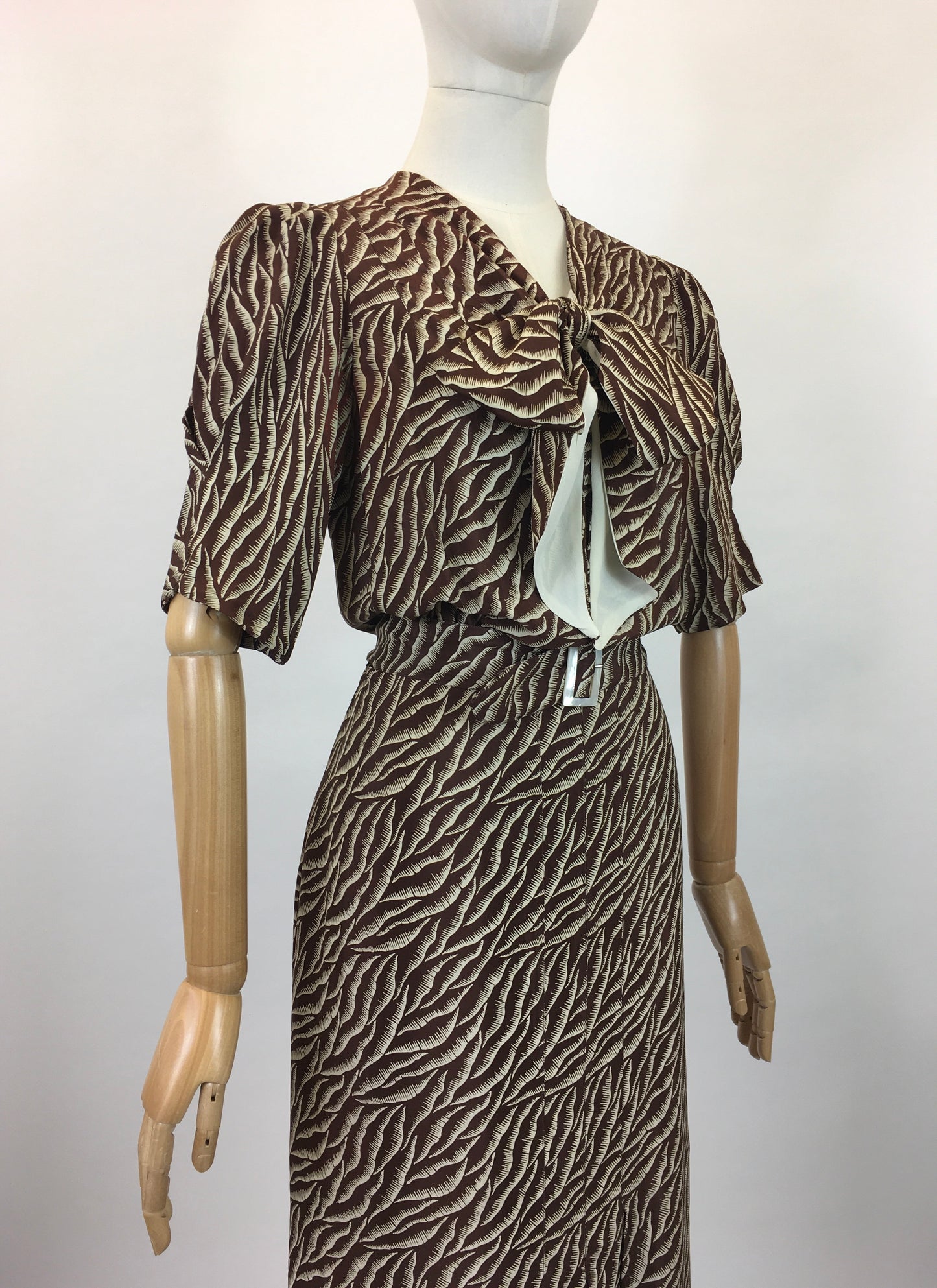 Original 30’s Fabulous 3pc set consisting Dress,Jacket and Belt - Dark chocolate Brown and Cream.