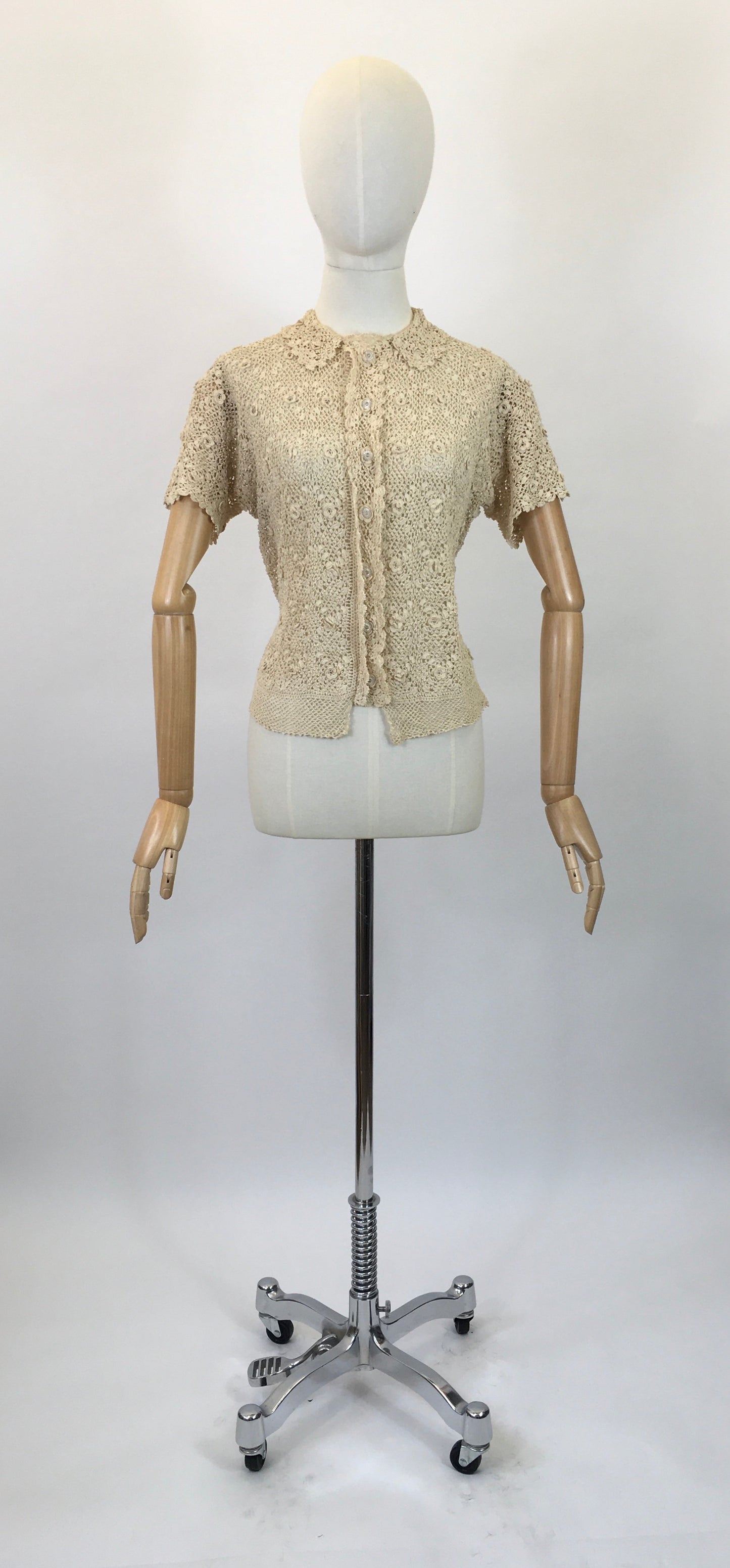 Original 30’s Crochet Blouse - in Cream