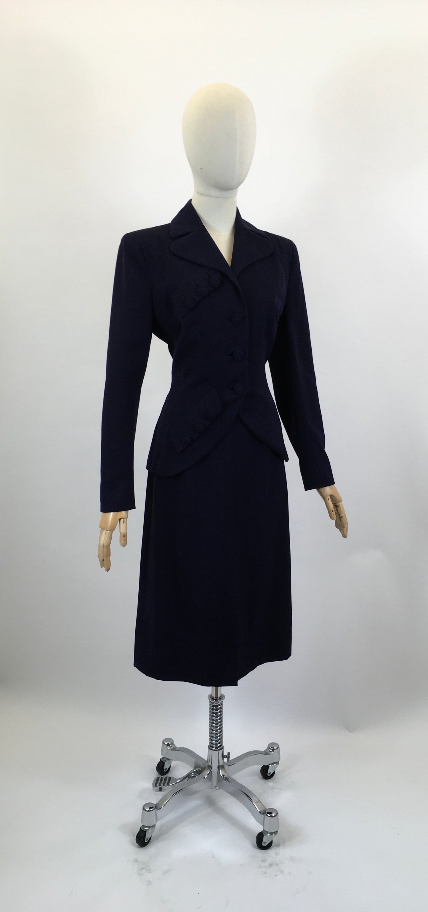 RESERVED FOR EMILY L. PLEASE DO NOT BUY. Original 1940’s Fabulous 2pc suit - True Navy