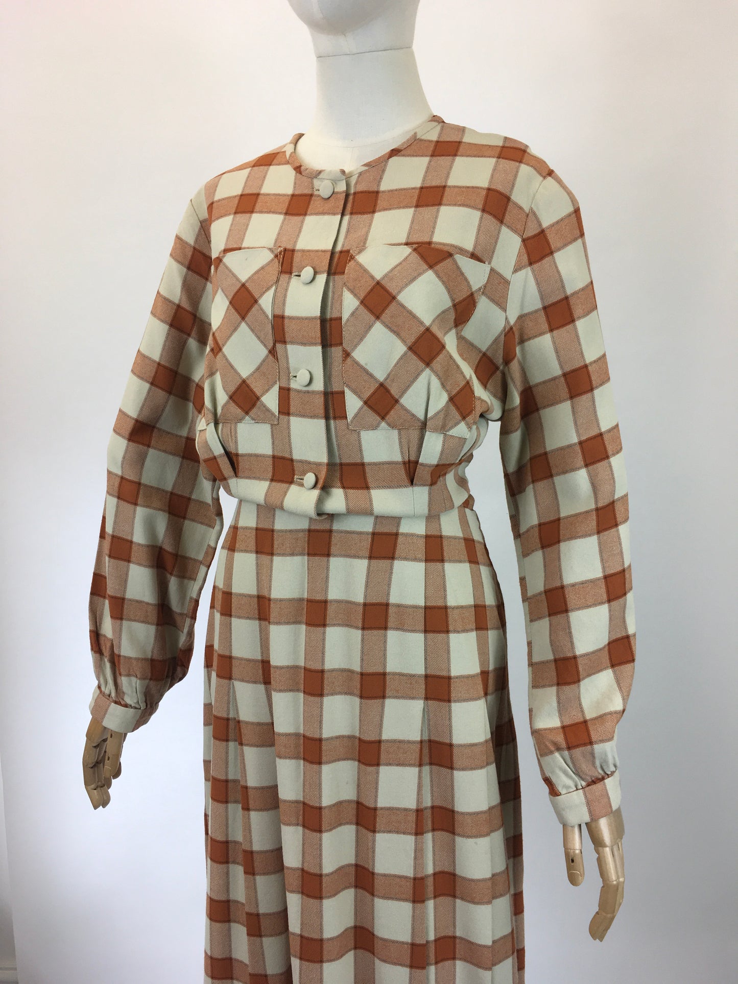 RESERVED DO NOT BUY Original 1940s woollen plaid dress - in gorgeous Cinnamon/taupe/cream